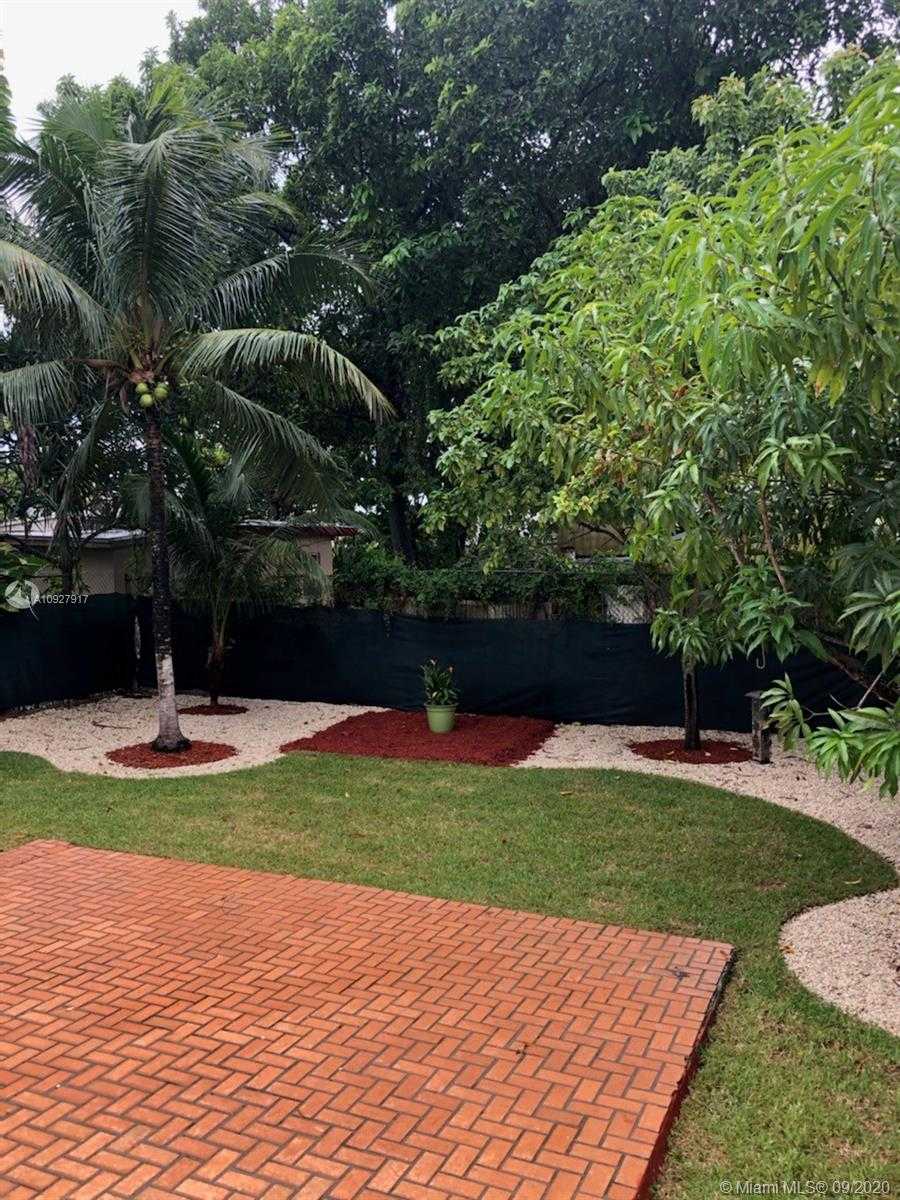 Small Image of 2740 SOUTH WEST 20TH ST, Miami Number 23