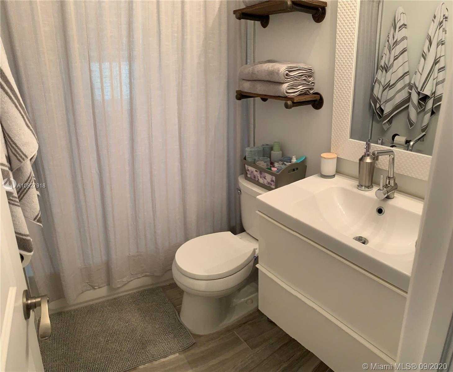 Small Image of 1517 NORTH WEST 6TH AVE, Fort Lauderdale Number 29