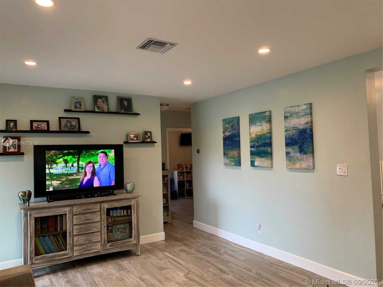 Small Image of 1517 NORTH WEST 6TH AVE, Fort Lauderdale Number 32