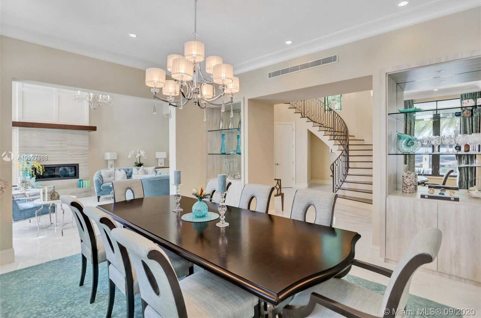 Small Image of 156 FIESTA WAY, Fort Lauderdale Number 30