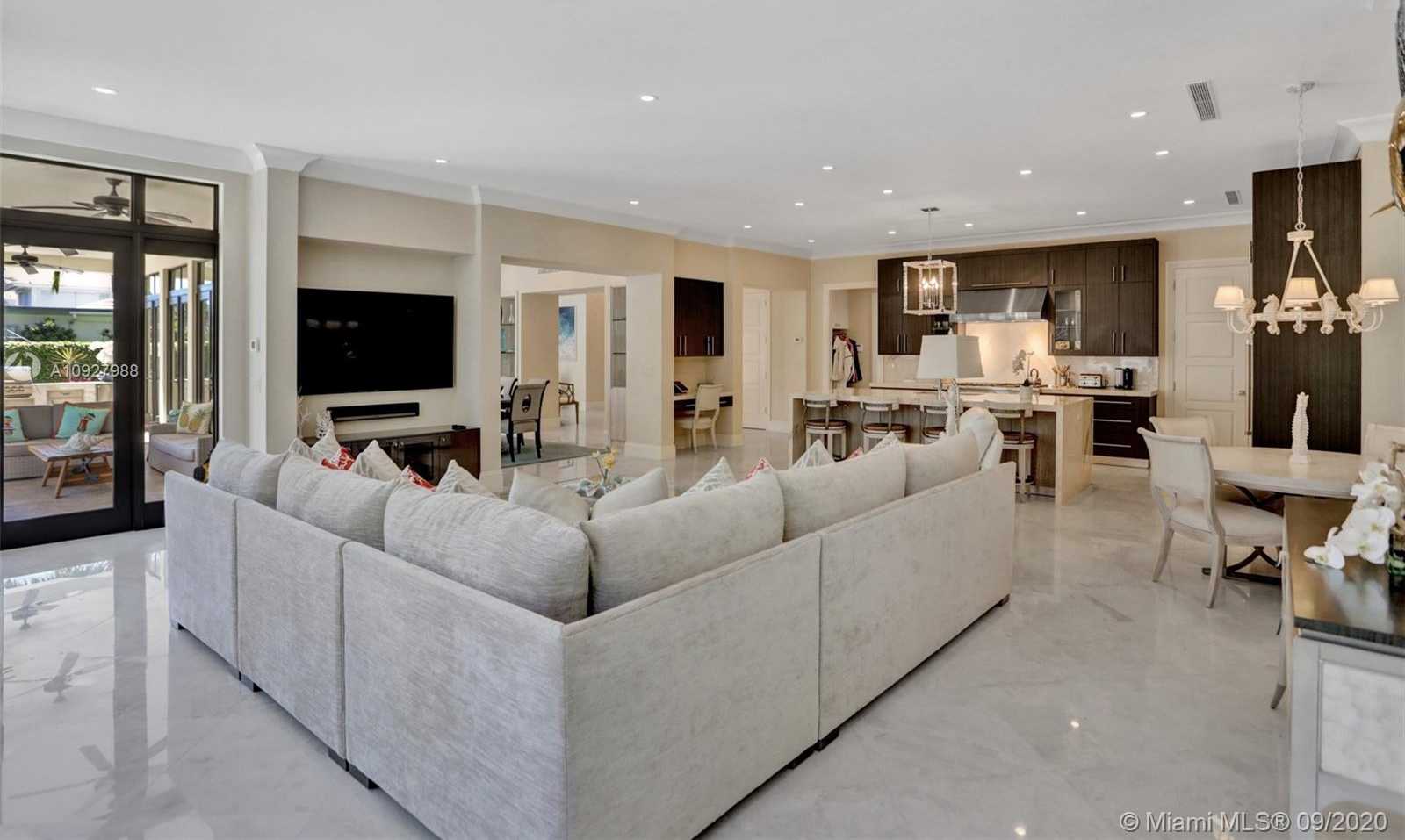 Small Image of 156 FIESTA WAY, Fort Lauderdale Number 41
