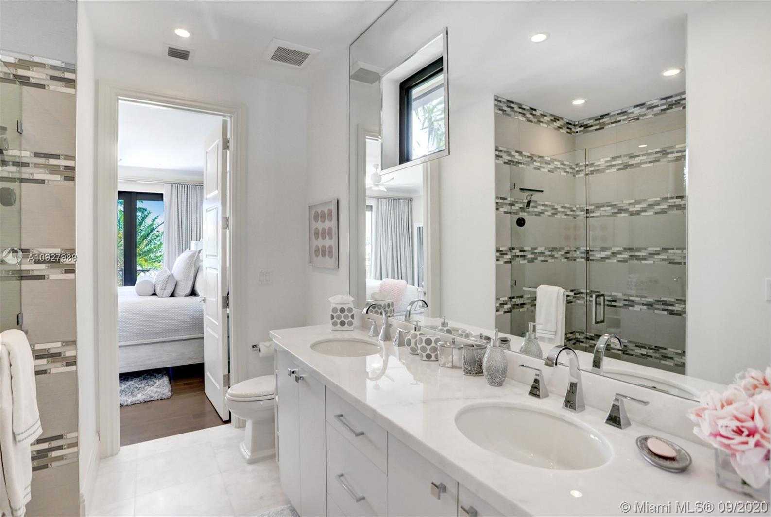 Small Image of 156 FIESTA WAY, Fort Lauderdale Number 63