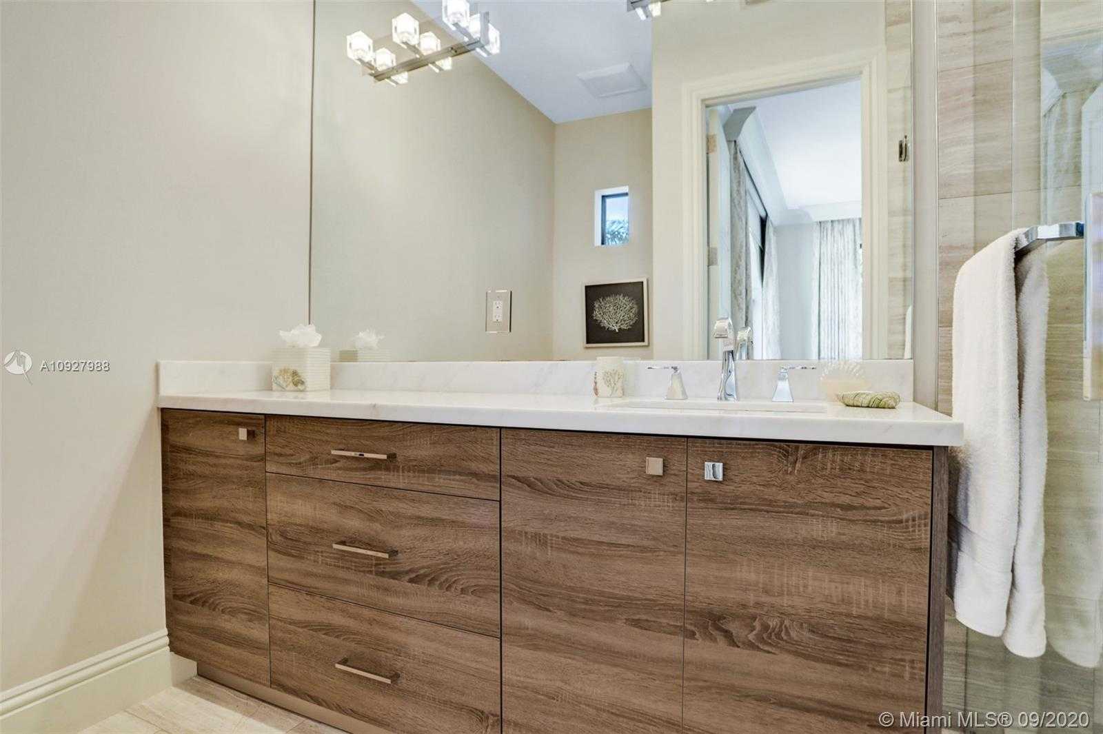 Small Image of 156 FIESTA WAY, Fort Lauderdale Number 68