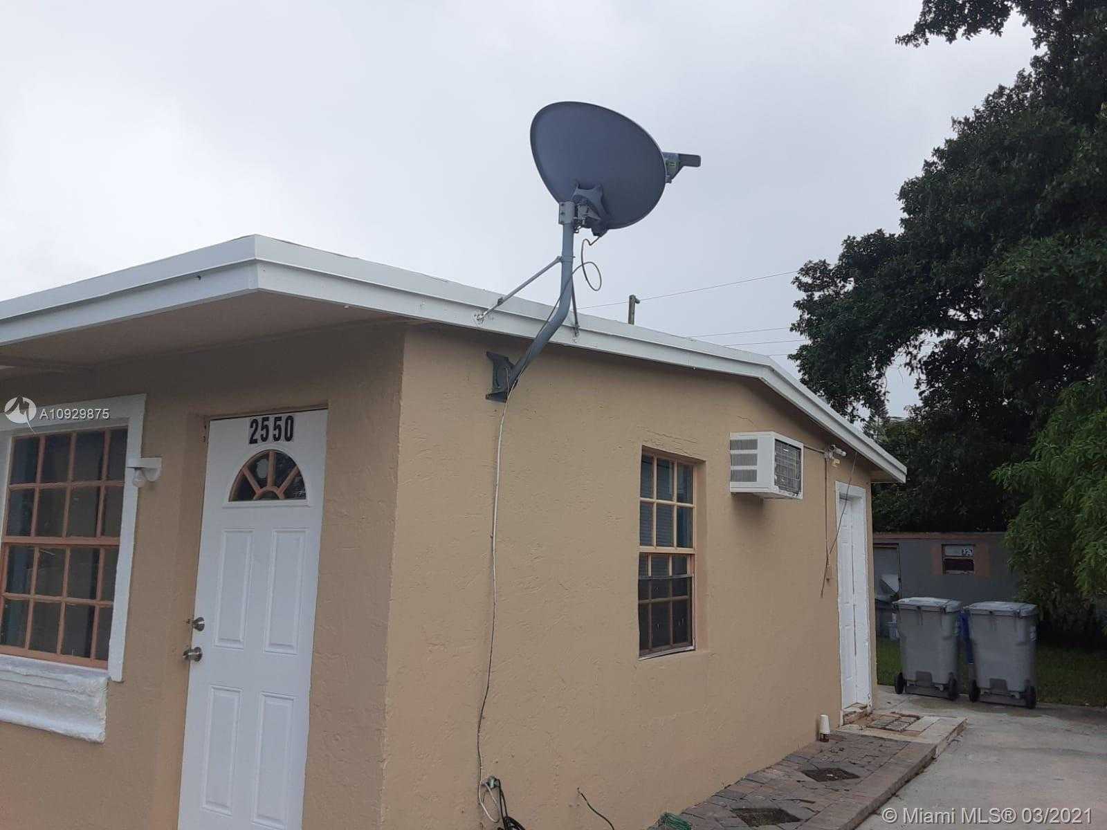 Small Image of 2550 NORTH WEST 4TH CT, Pompano Beach Number 4