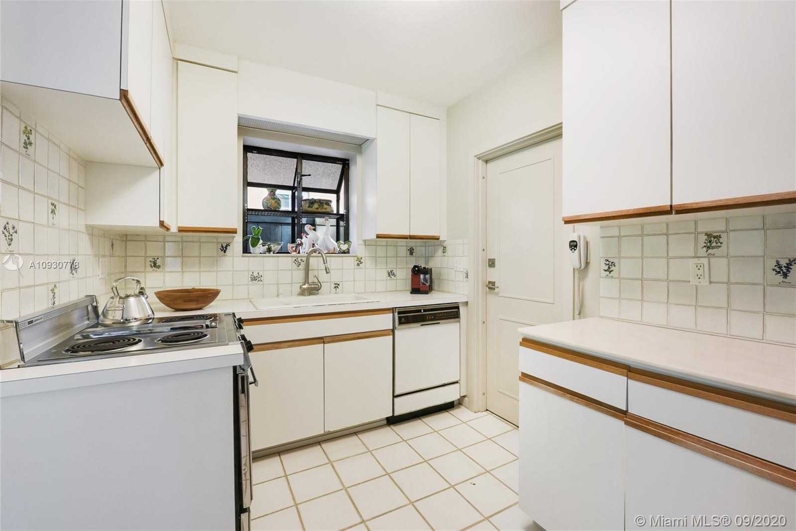 Small Image of 7720 SOUTH WEST 52ND AVE, Miami Number 8