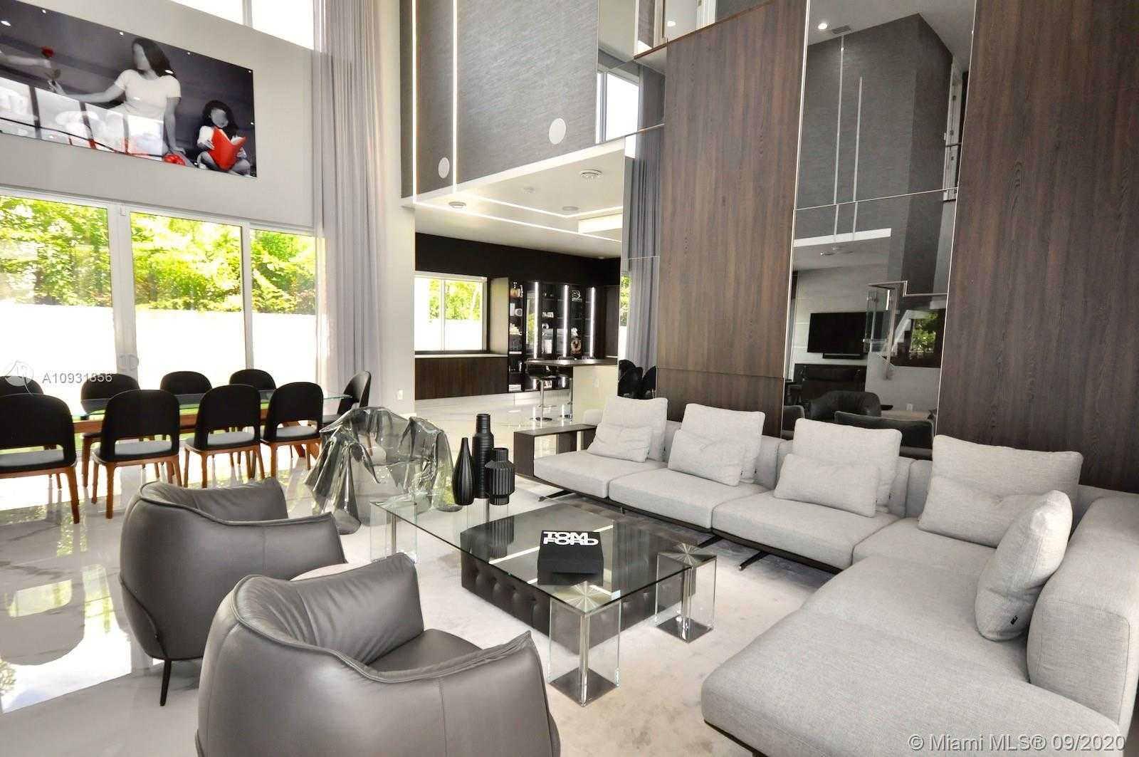 Small Image of 10223 NORTH WEST 75TH TER, Doral Number 4