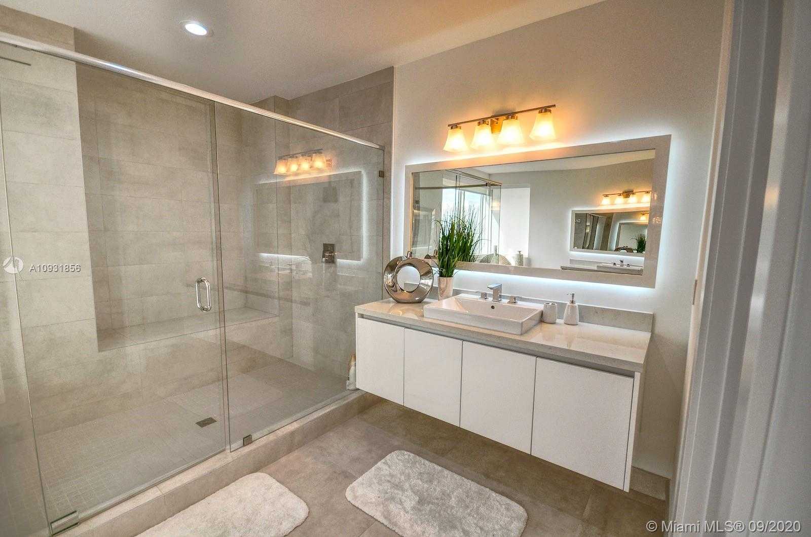 Small Image of 10223 NORTH WEST 75TH TER, Doral Number 45