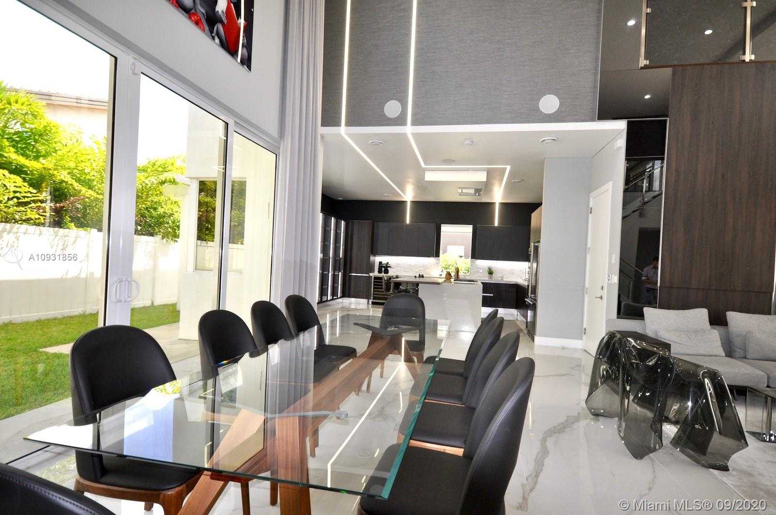 Small Image of 10223 NORTH WEST 75TH TER, Doral Number 7