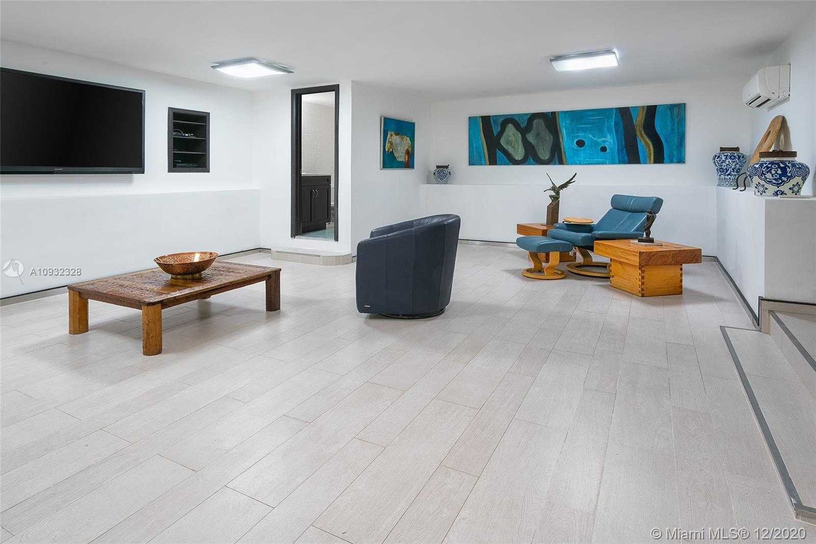 Small Image of 226 PALM AVE, Miami Beach Number 14