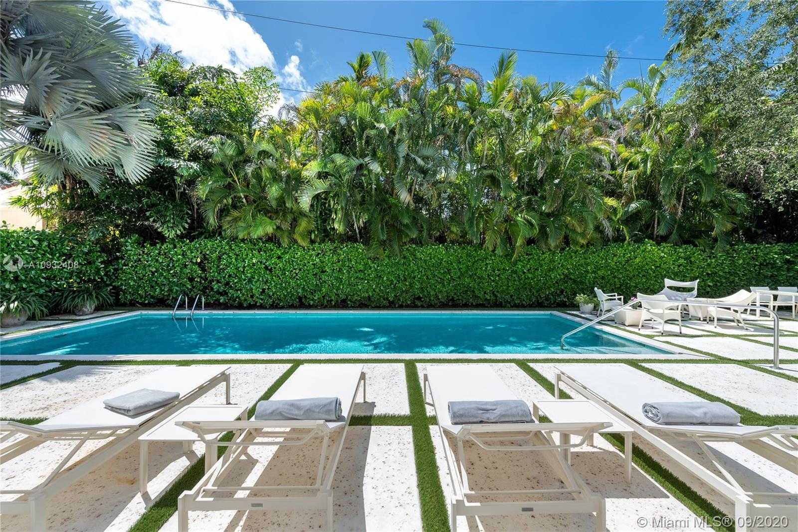 Small Image of 3470 NORTH MOORINGS WAY, Miami Number 32