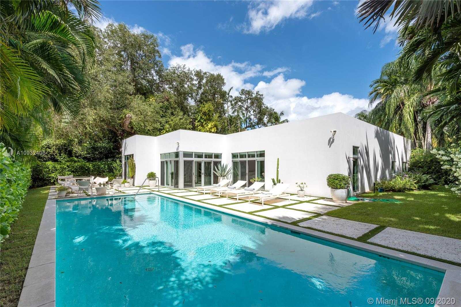 Small Image of 3470 NORTH MOORINGS WAY, Miami Number 9