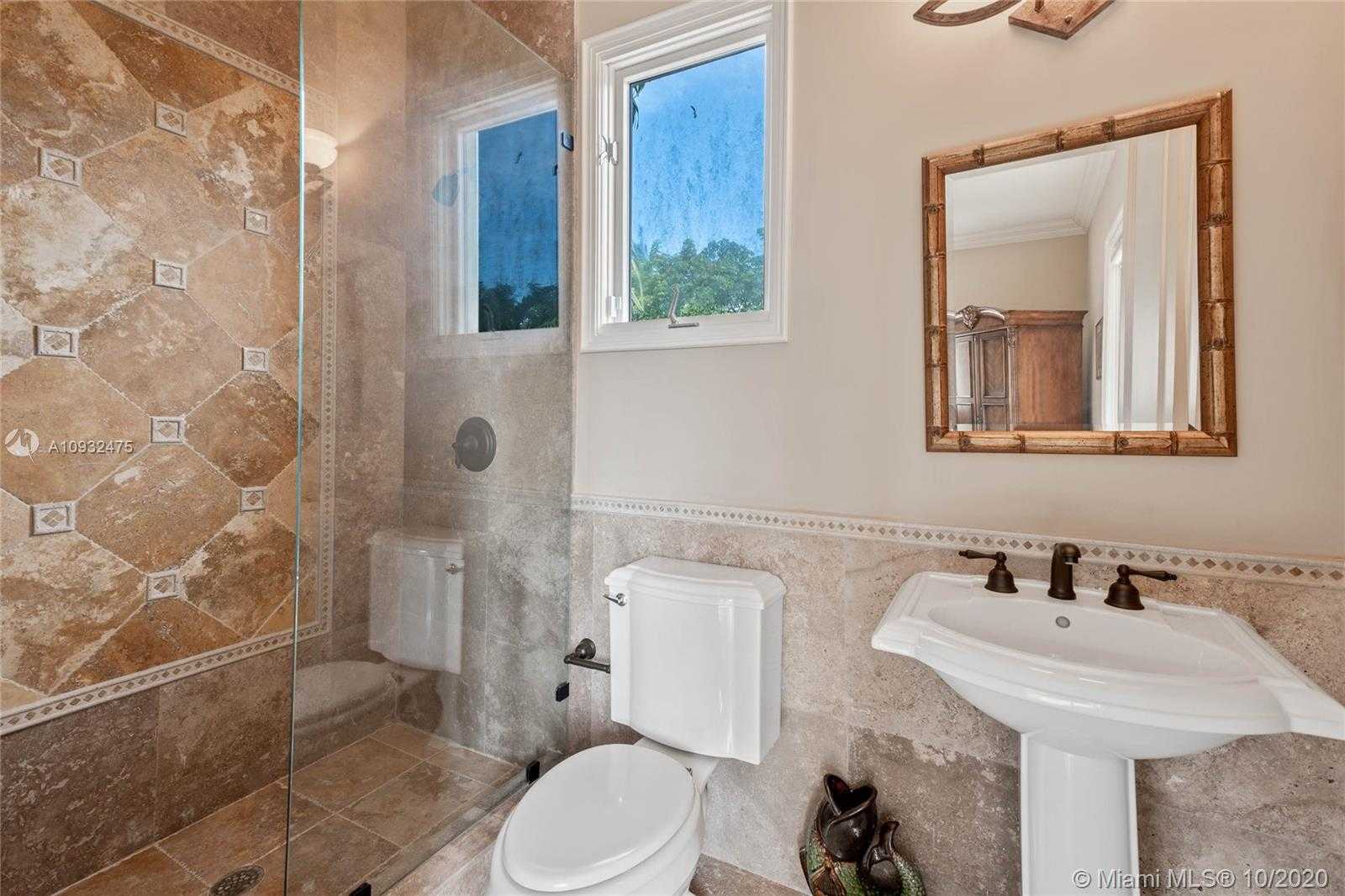 Small Image of 12330 SOUTH WEST 60TH CT, Pinecrest Number 39