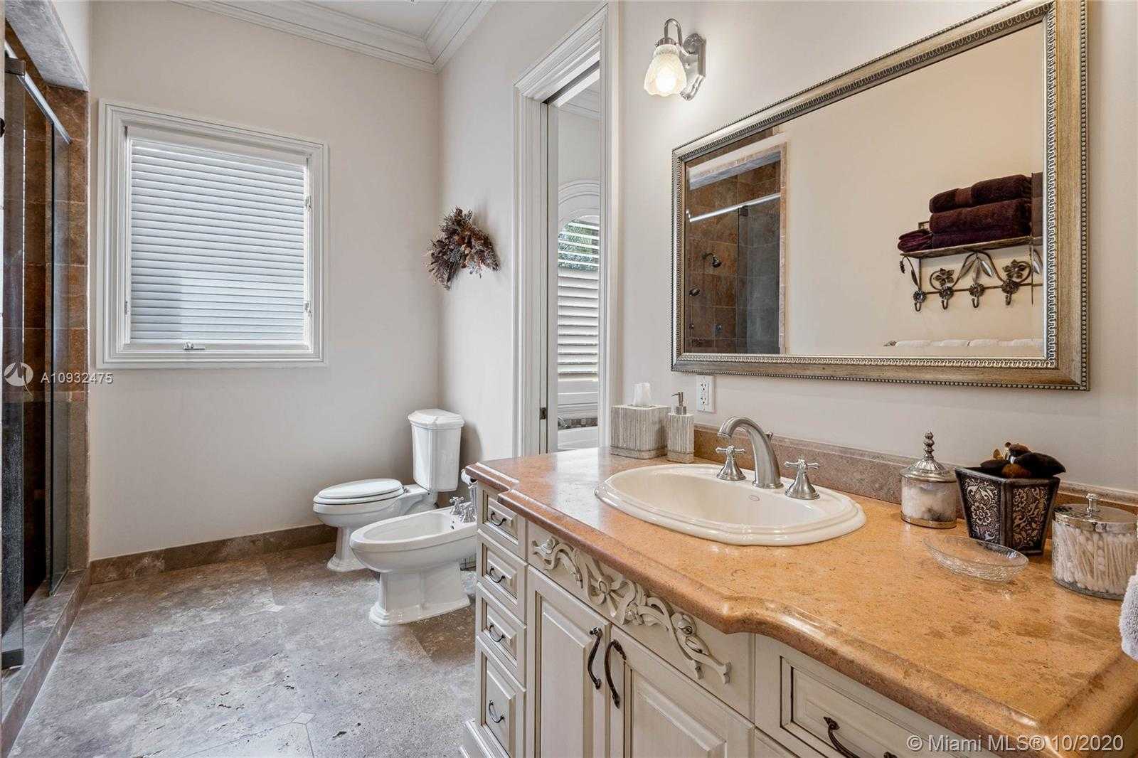 Small Image of 12330 SOUTH WEST 60TH CT, Pinecrest Number 41