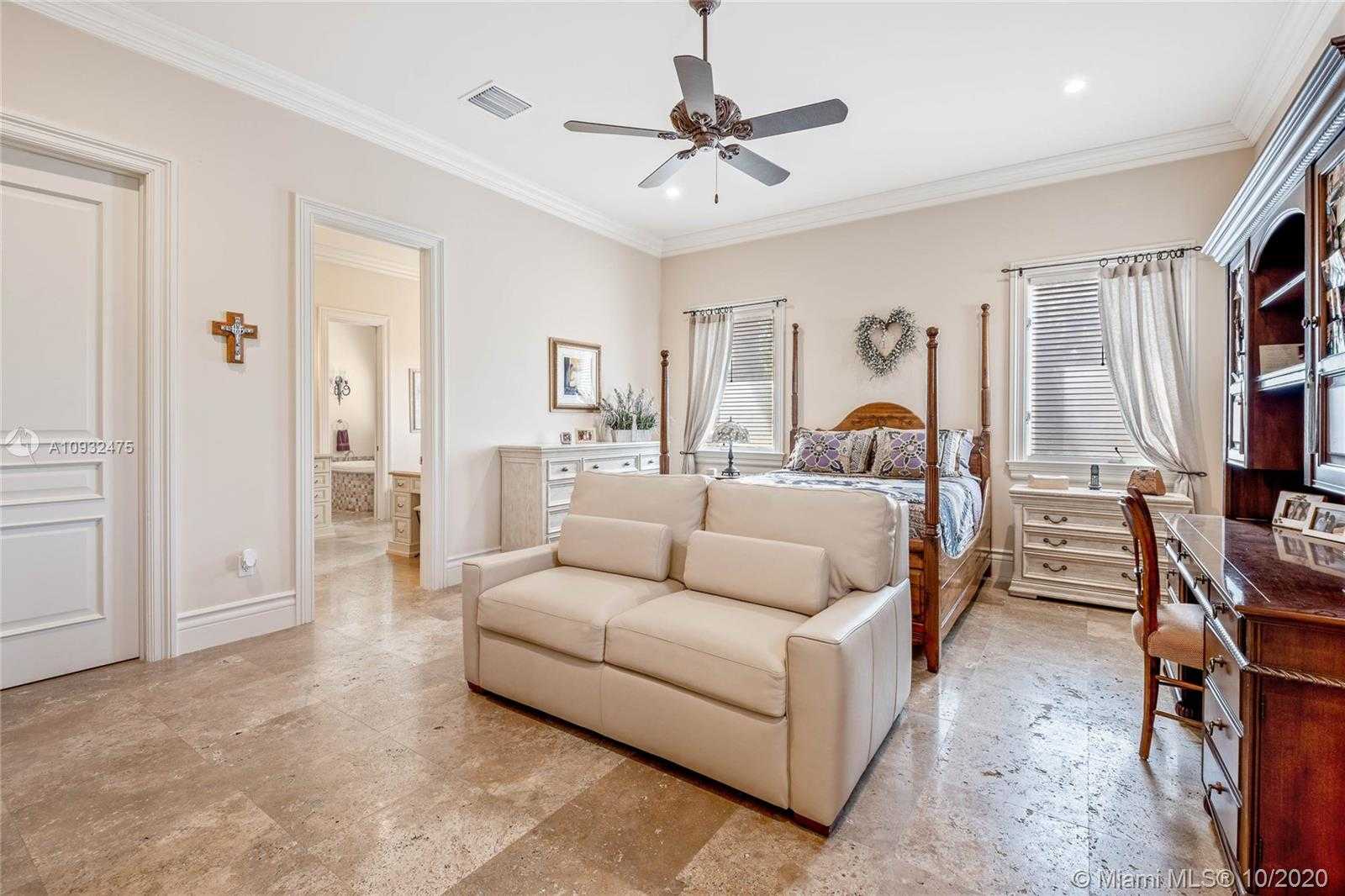 Small Image of 12330 SOUTH WEST 60TH CT, Pinecrest Number 42