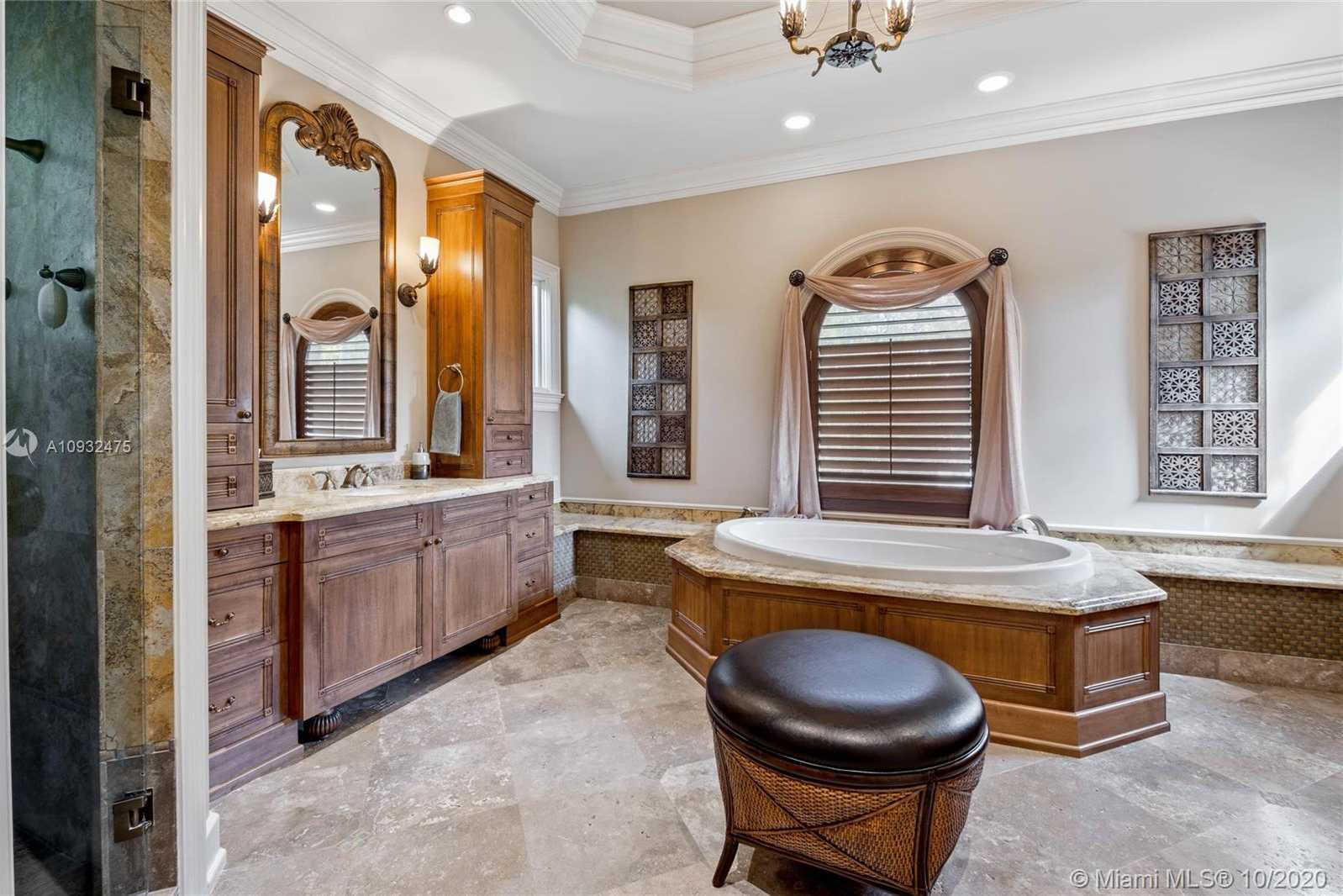 Small Image of 12330 SOUTH WEST 60TH CT, Pinecrest Number 48