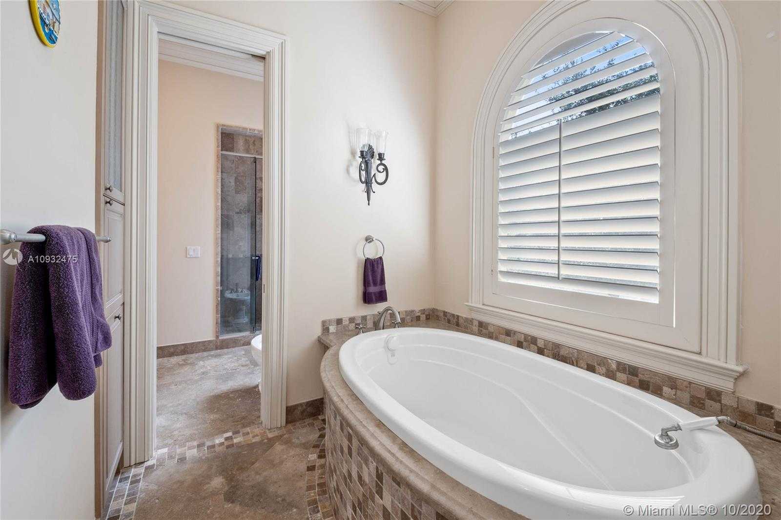 Small Image of 12330 SOUTH WEST 60TH CT, Pinecrest Number 49