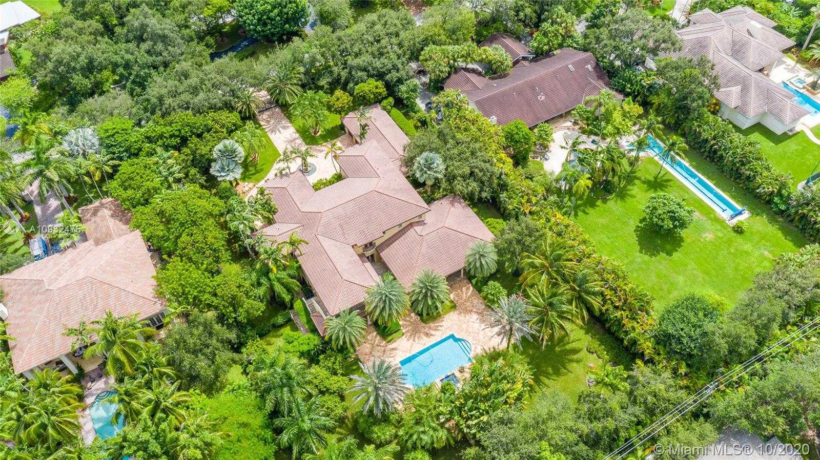 Small Image of 12330 SOUTH WEST 60TH CT, Pinecrest Number 65