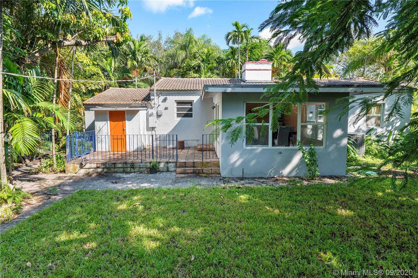 Small Image of 718 NORTH EAST 95TH ST, Miami Shores Number 12
