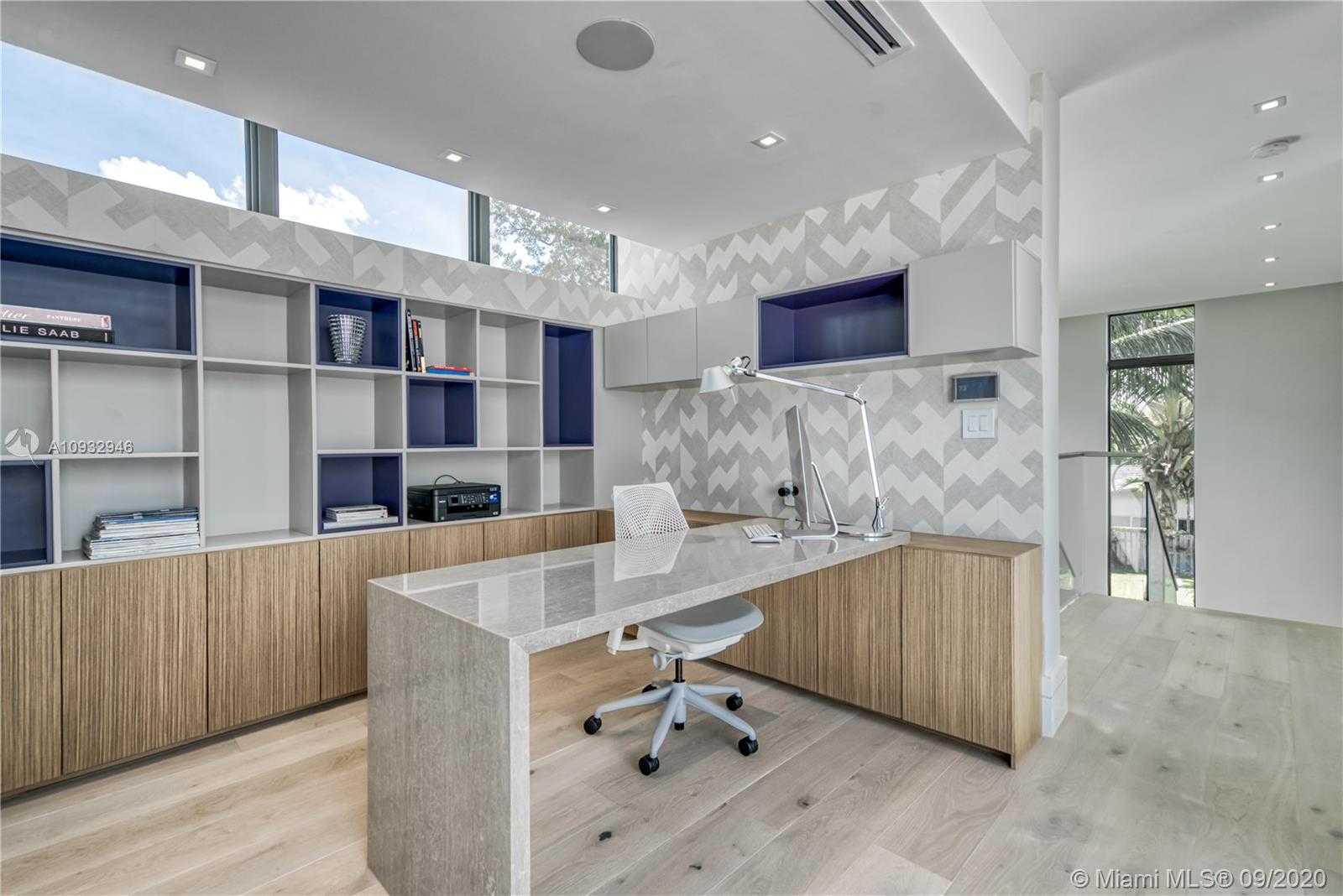 Small Image of 151 BUTTONWOOD DR, Key Biscayne Number 11