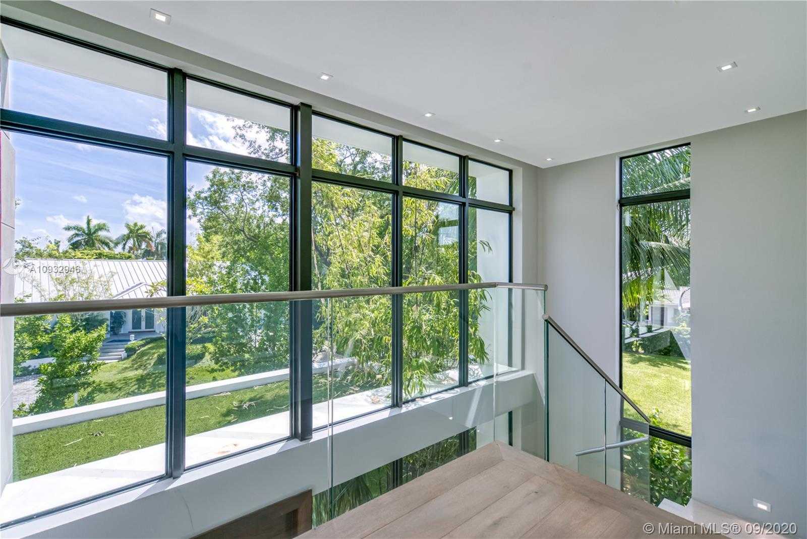Small Image of 151 BUTTONWOOD DR, Key Biscayne Number 25