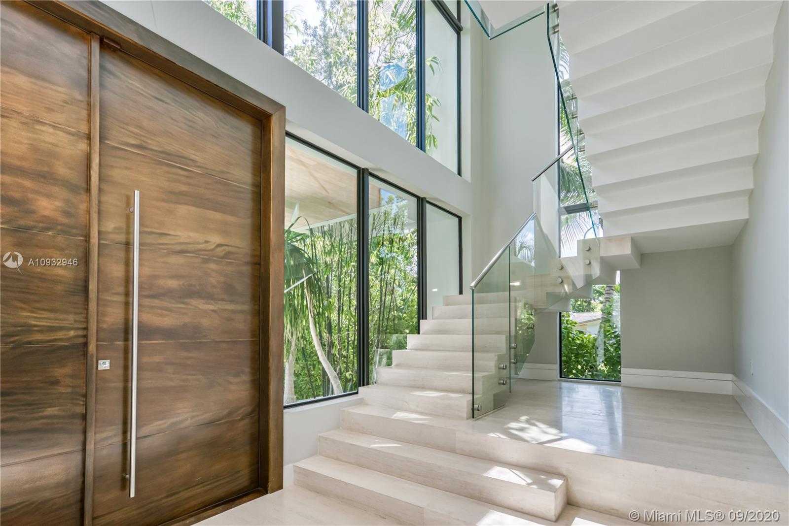 Small Image of 151 BUTTONWOOD DR, Key Biscayne Number 31