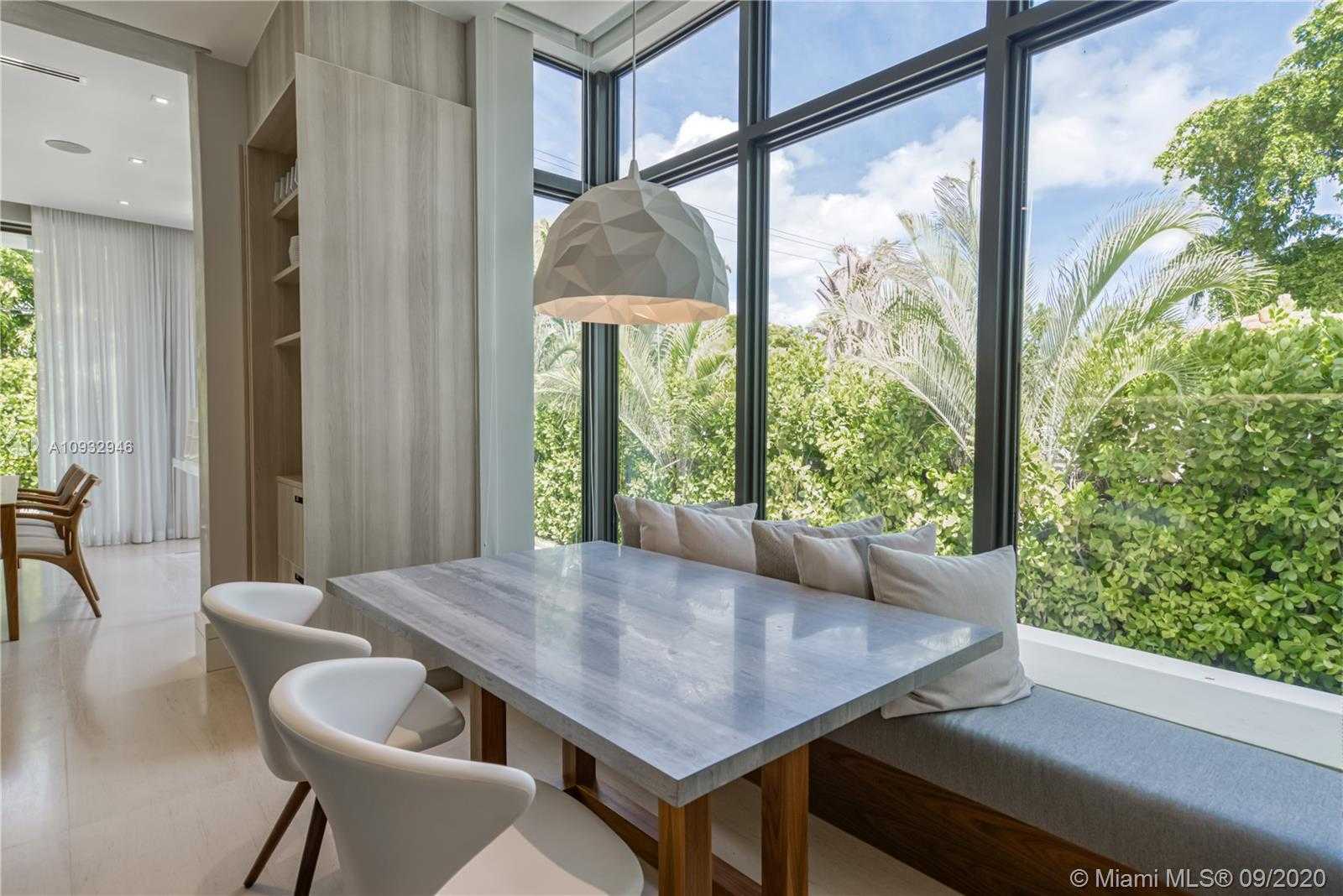 Small Image of 151 BUTTONWOOD DR, Key Biscayne Number 35