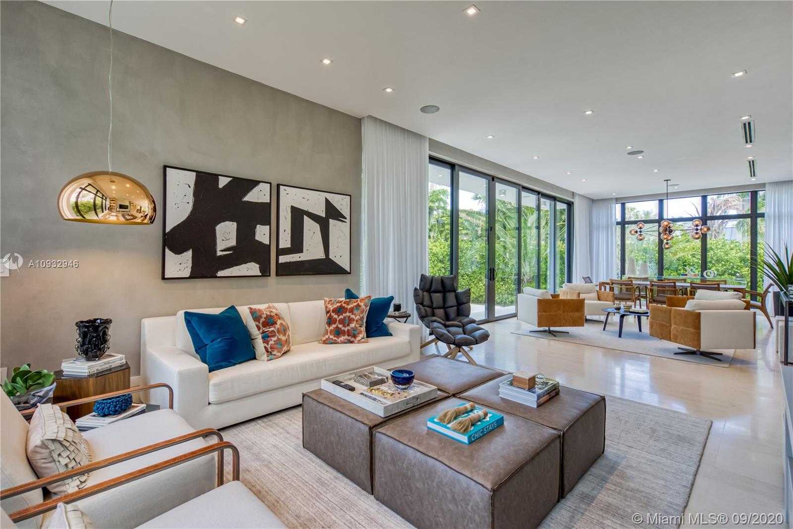 Small Image of 151 BUTTONWOOD DR, Key Biscayne Number 36