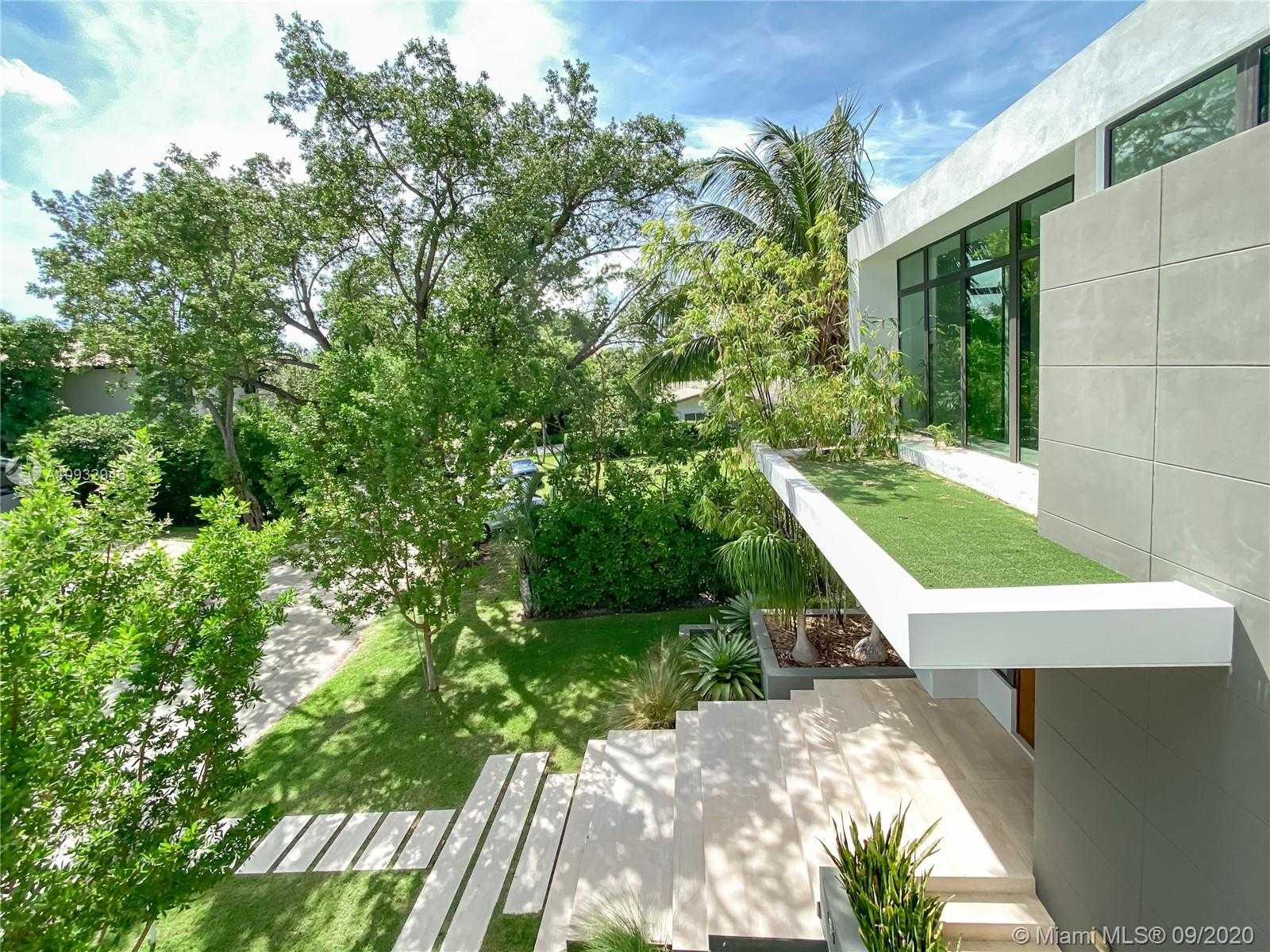 Small Image of 151 BUTTONWOOD DR, Key Biscayne Number 44