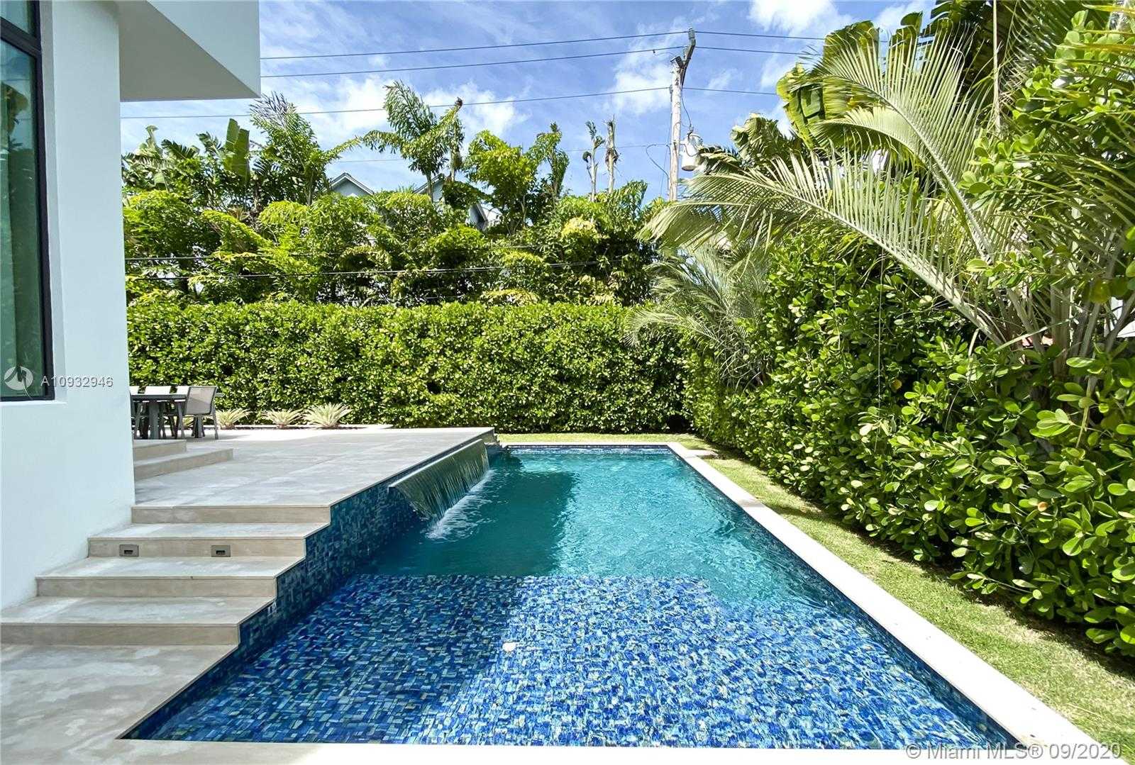 Small Image of 151 BUTTONWOOD DR, Key Biscayne Number 53