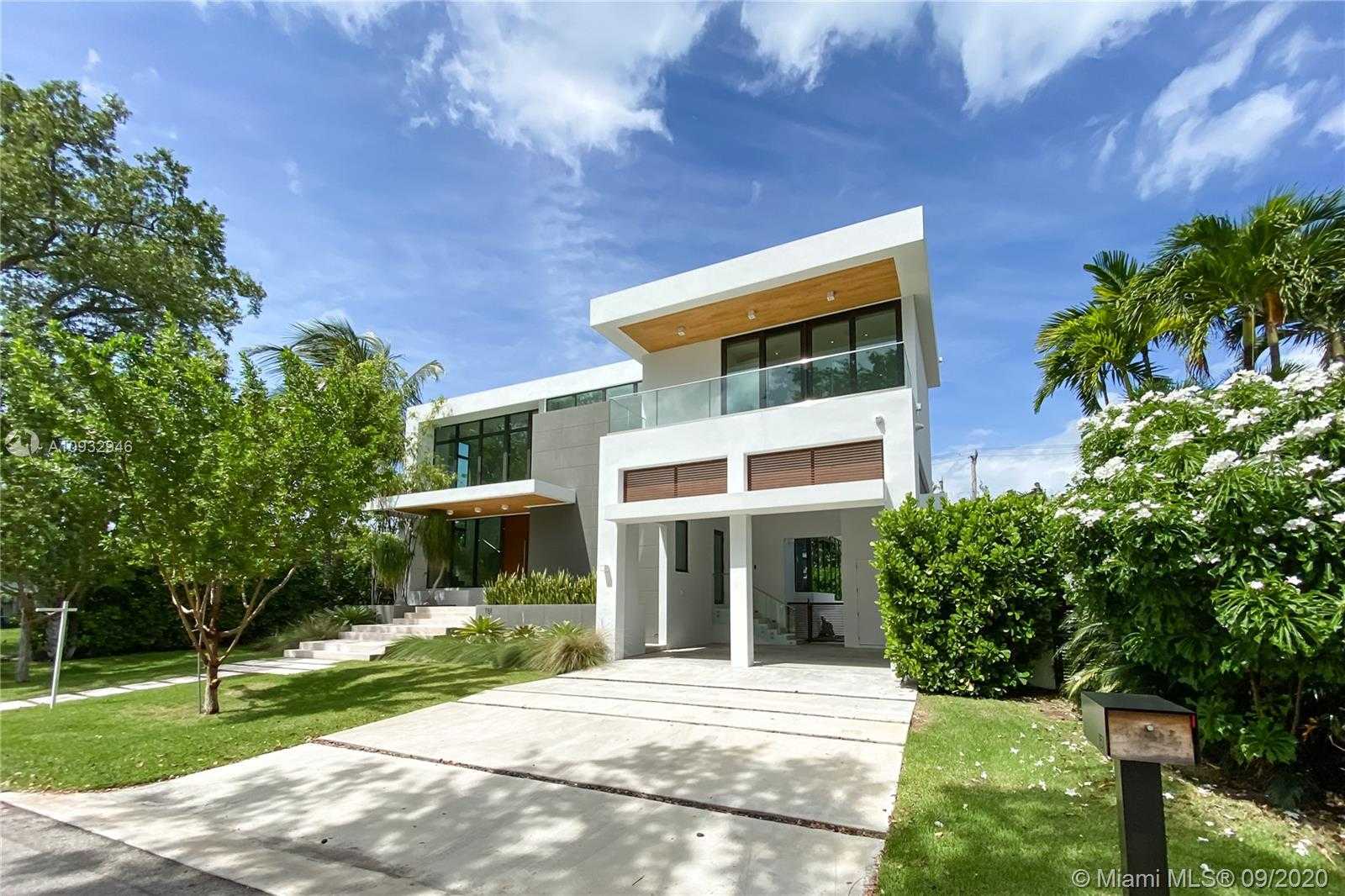 Small Image of 151 BUTTONWOOD DR, Key Biscayne Number 60