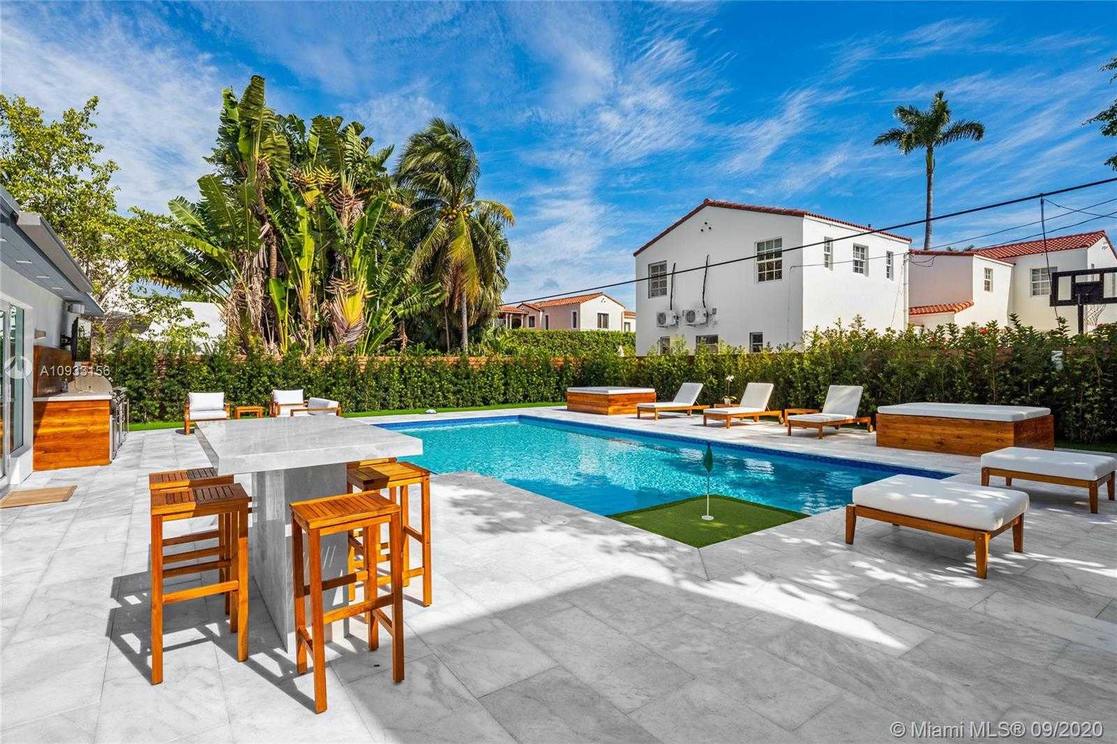 Small Image of 5225 NORTH BAY RD, Miami Beach Number 9
