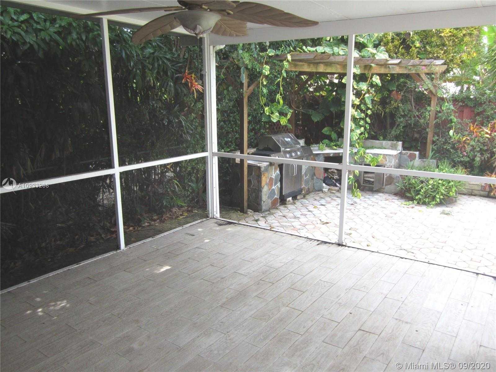 Small Image of 9140 ABBOTT AVE, Surfside Number 16