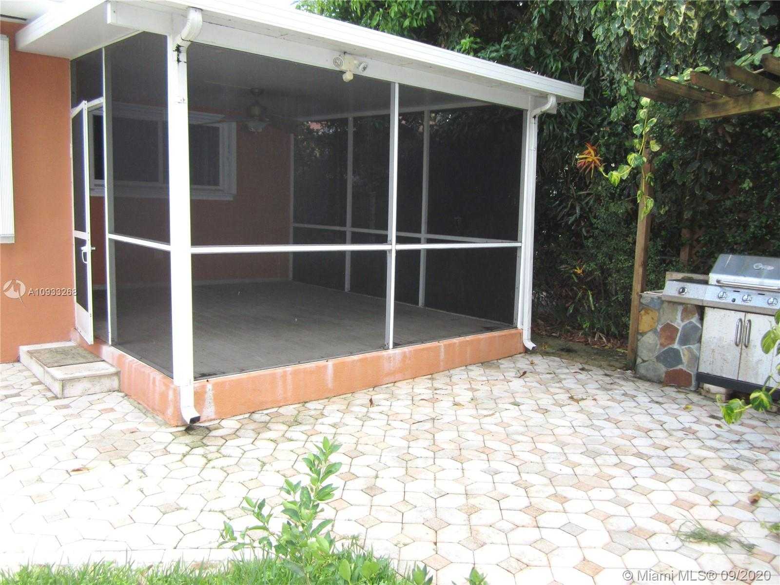 Small Image of 9140 ABBOTT AVE, Surfside Number 17