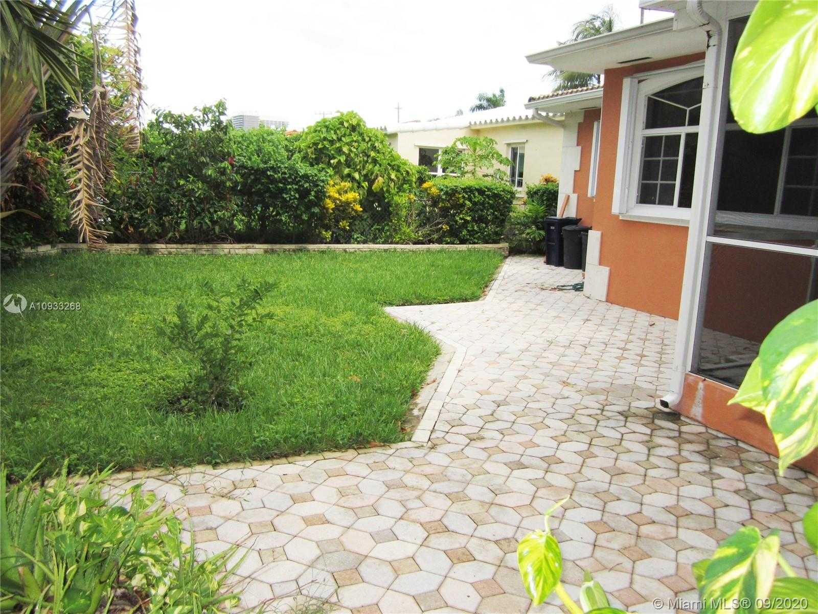 Small Image of 9140 ABBOTT AVE, Surfside Number 19
