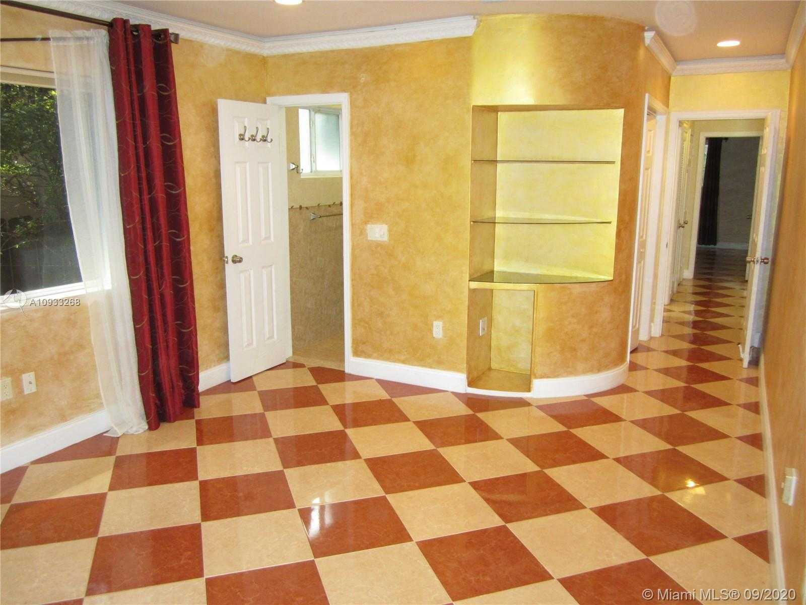 Small Image of 9140 ABBOTT AVE, Surfside Number 5