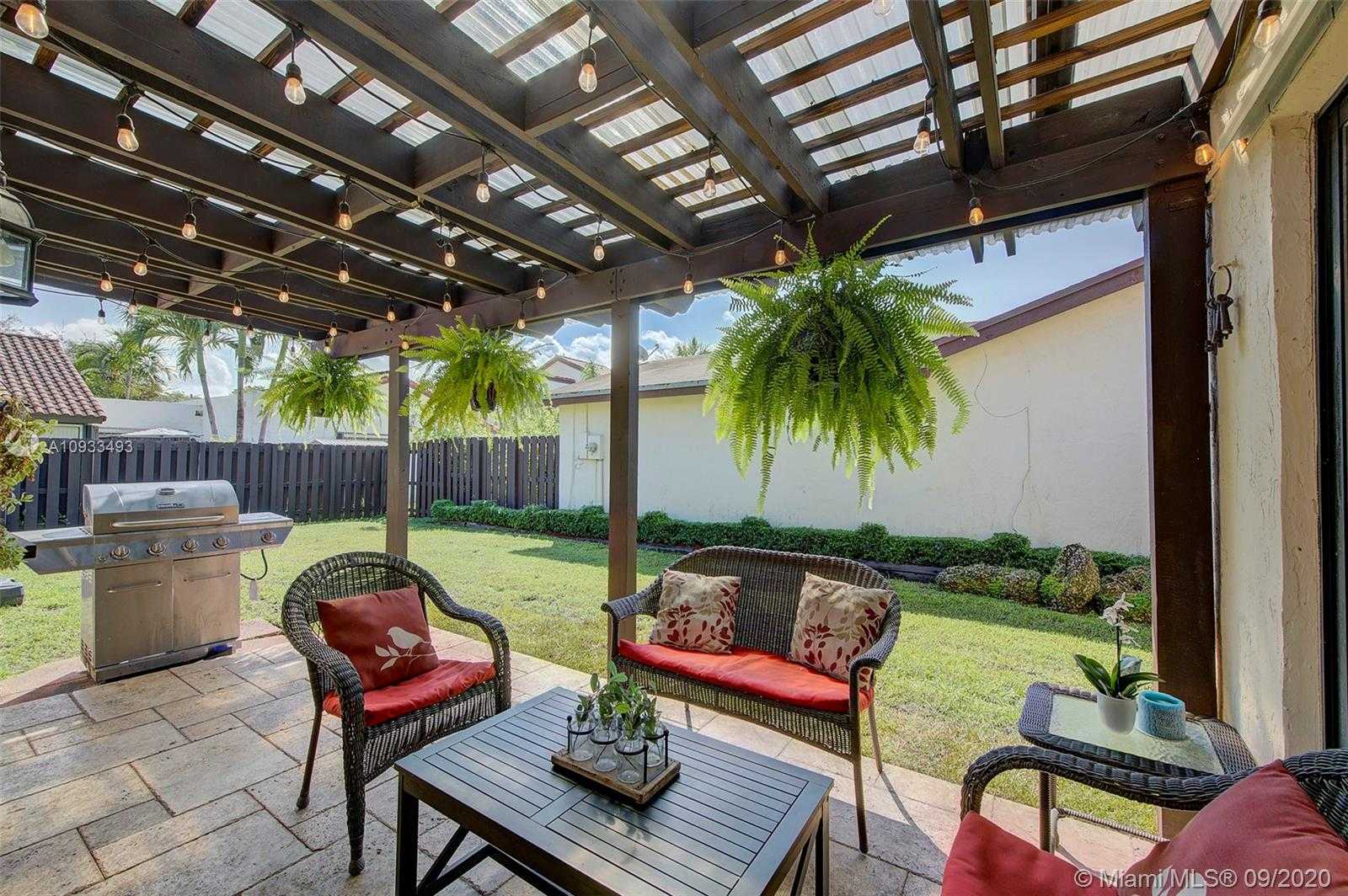 Small Image of 11255 SOUTH WEST 135TH CT, Miami Number 24