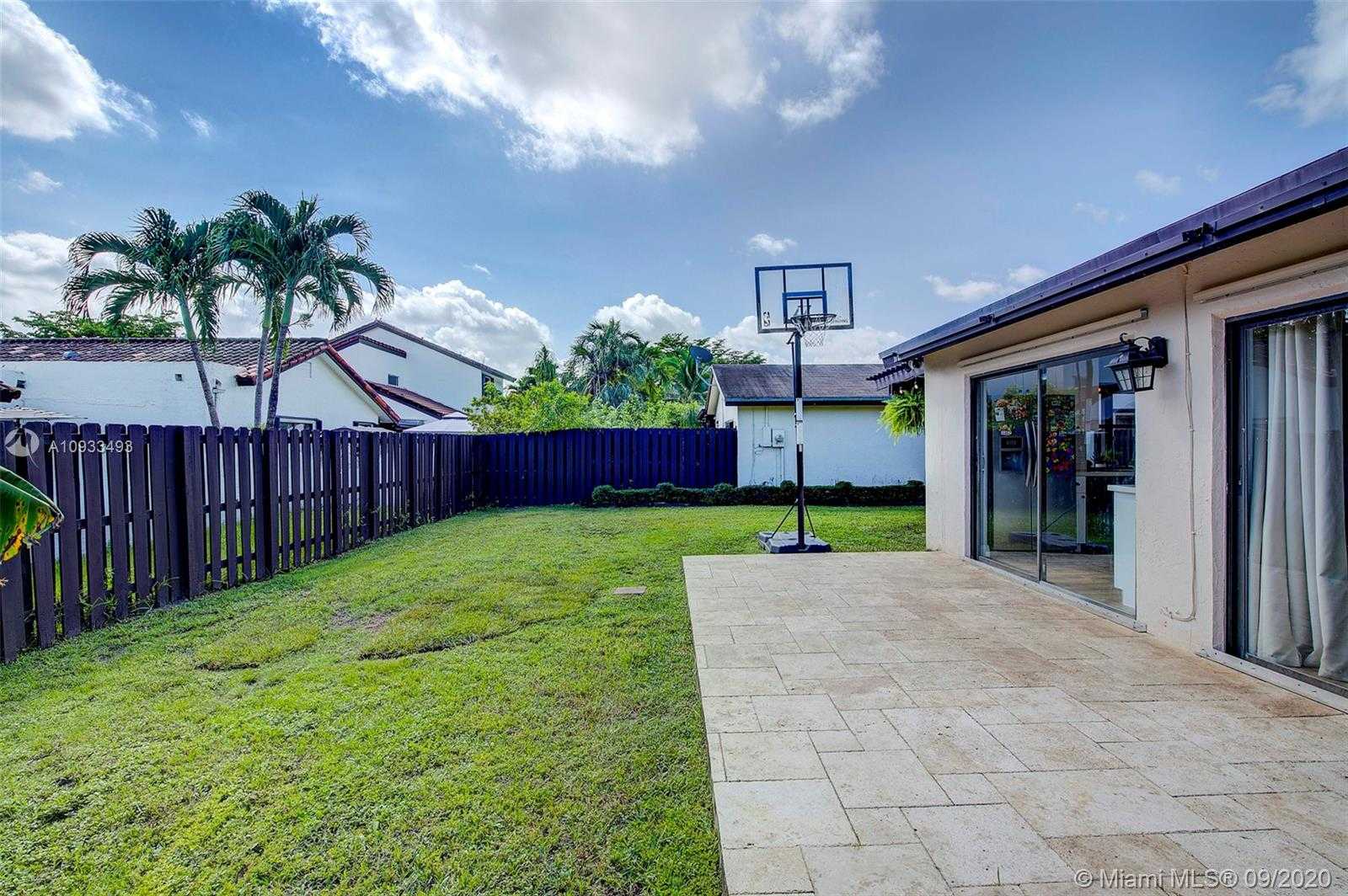 Small Image of 11255 SOUTH WEST 135TH CT, Miami Number 27