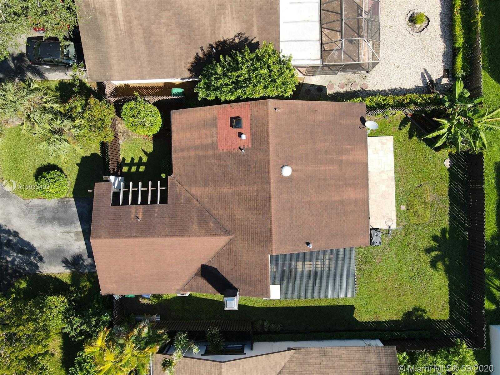 Small Image of 11255 SOUTH WEST 135TH CT, Miami Number 30
