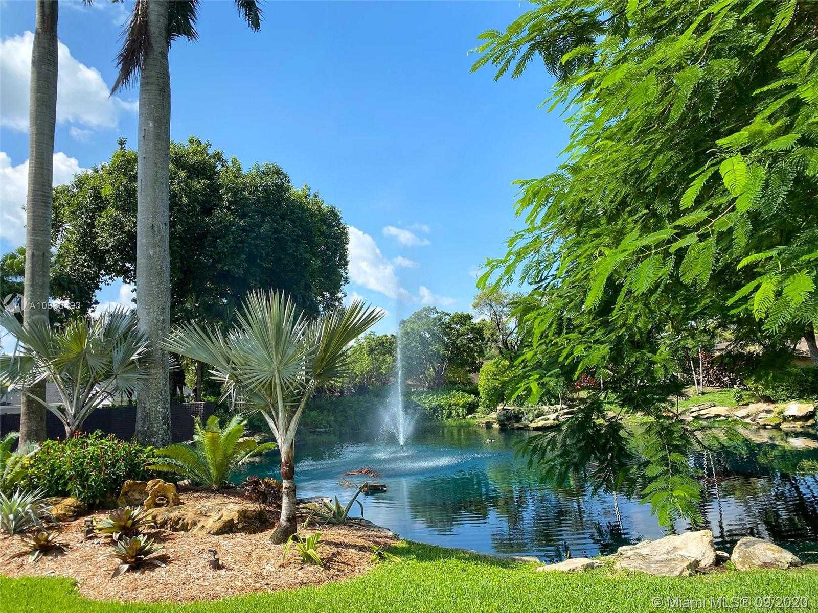 Small Image of 11255 SOUTH WEST 135TH CT, Miami Number 4