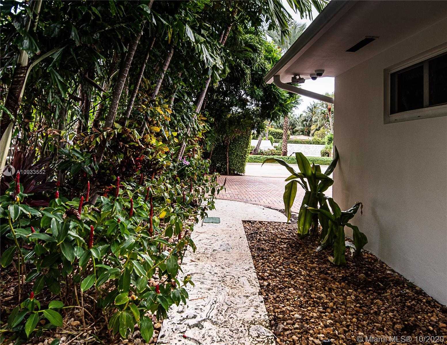 Small Image of 210 OCEAN BLVD, Golden Beach Number 19