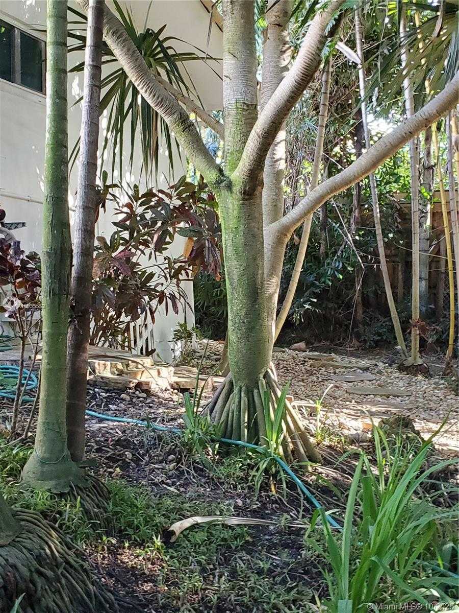 Small Image of 210 OCEAN BLVD, Golden Beach Number 46