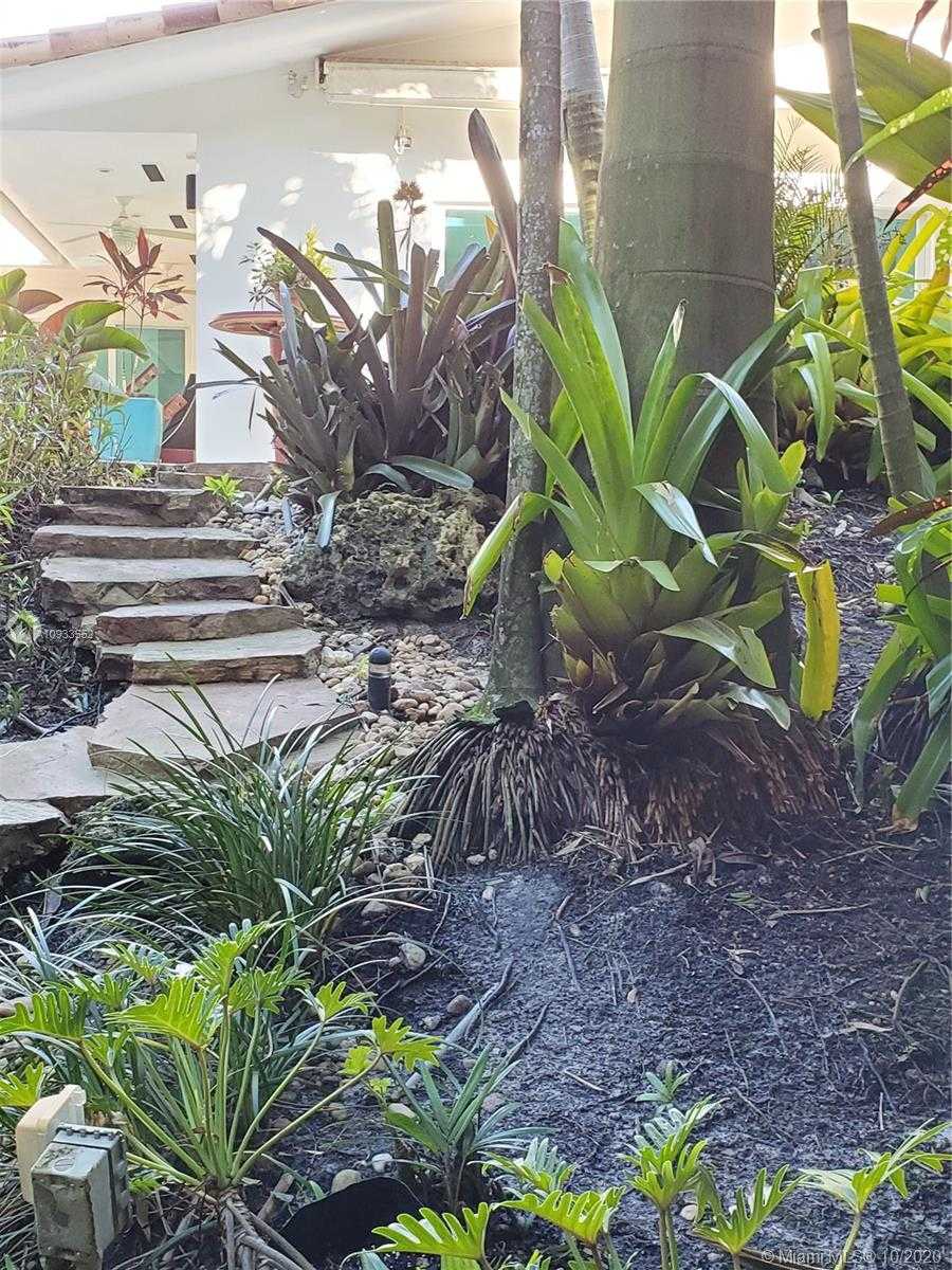 Small Image of 210 OCEAN BLVD, Golden Beach Number 49
