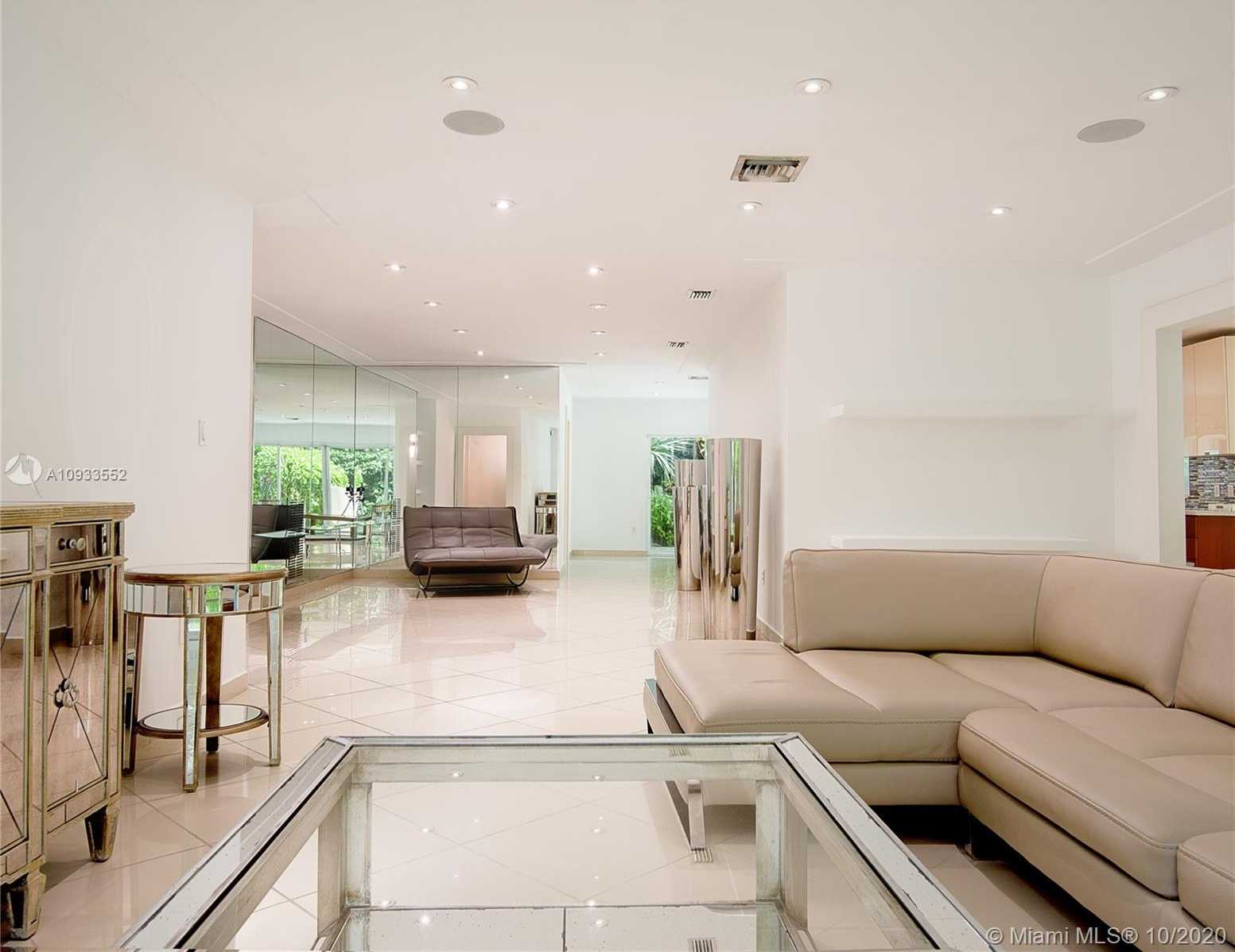 Small Image of 210 OCEAN BLVD, Golden Beach Number 6