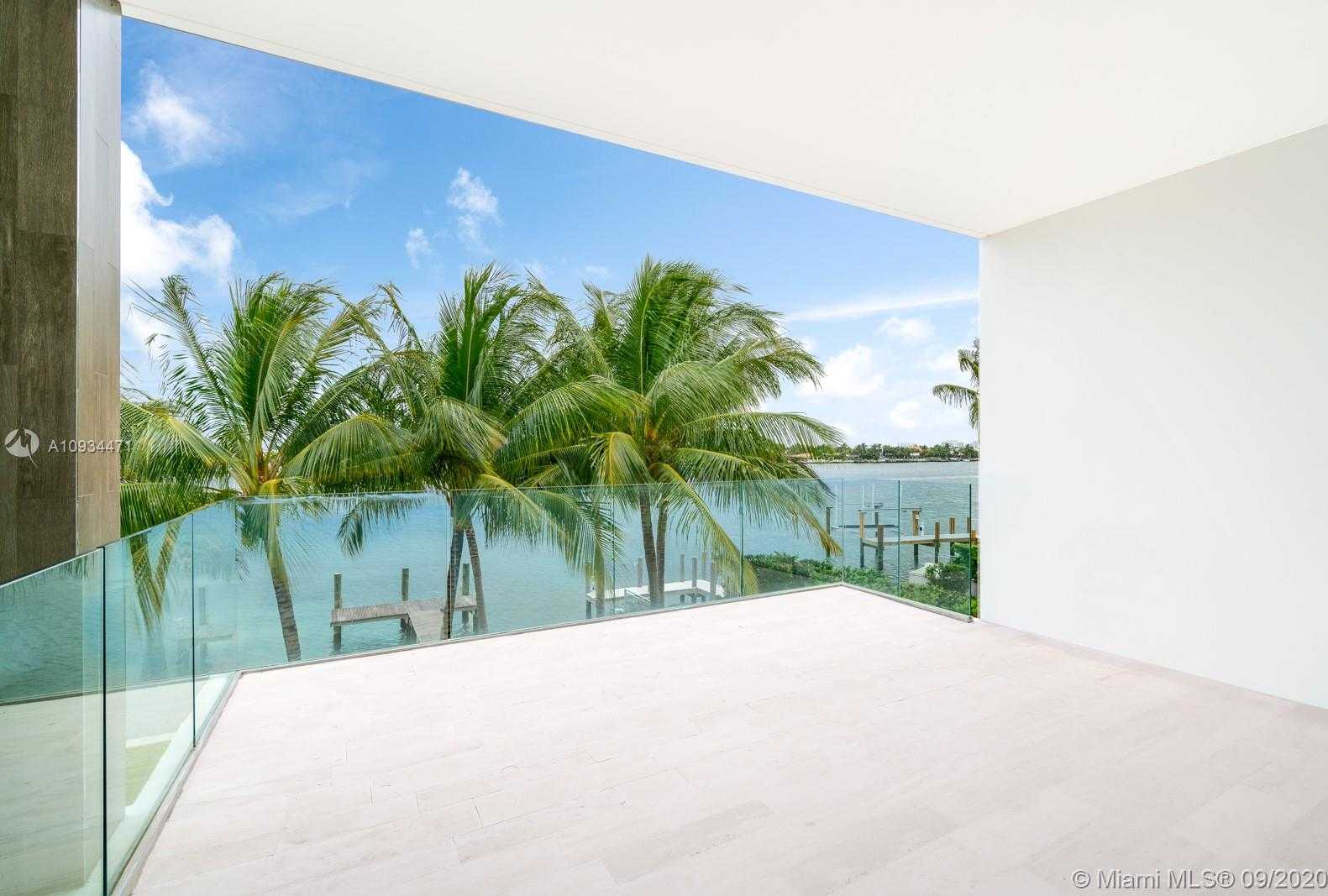 Small Image of 1276 BISCAYA DR, Surfside Number 16