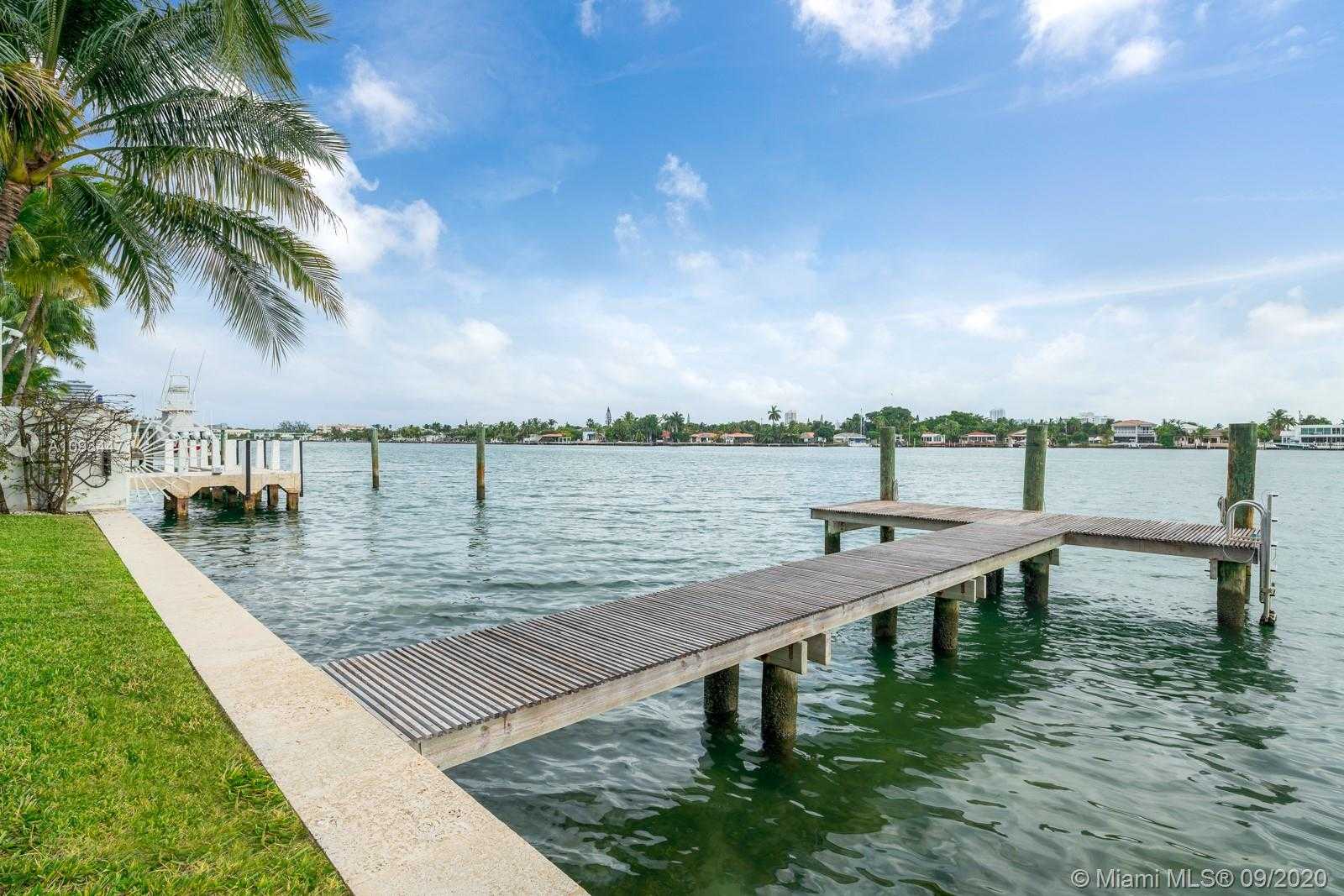 Small Image of 1276 BISCAYA DR, Surfside Number 26