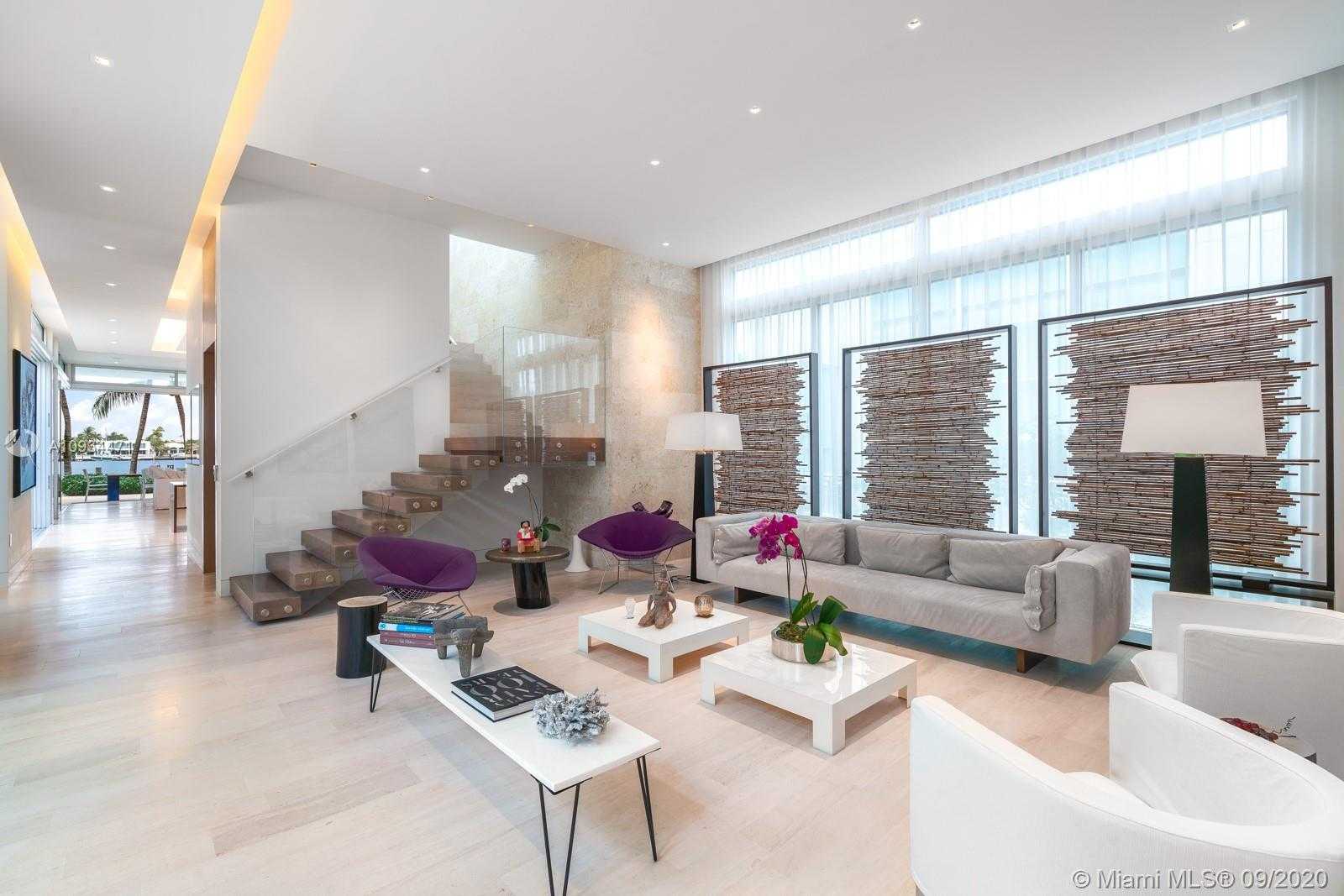 Small Image of 1276 BISCAYA DR, Surfside Number 3