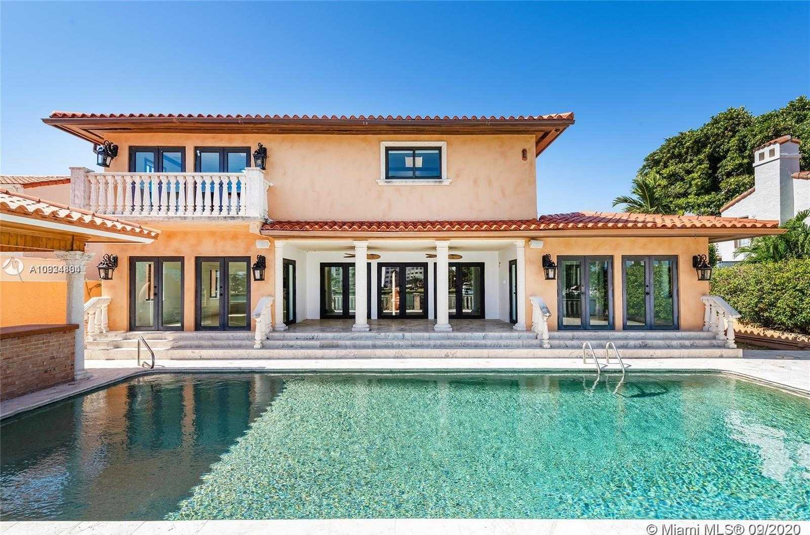 Small Image of 5445 PINE TREE DR, Miami Beach Number 14