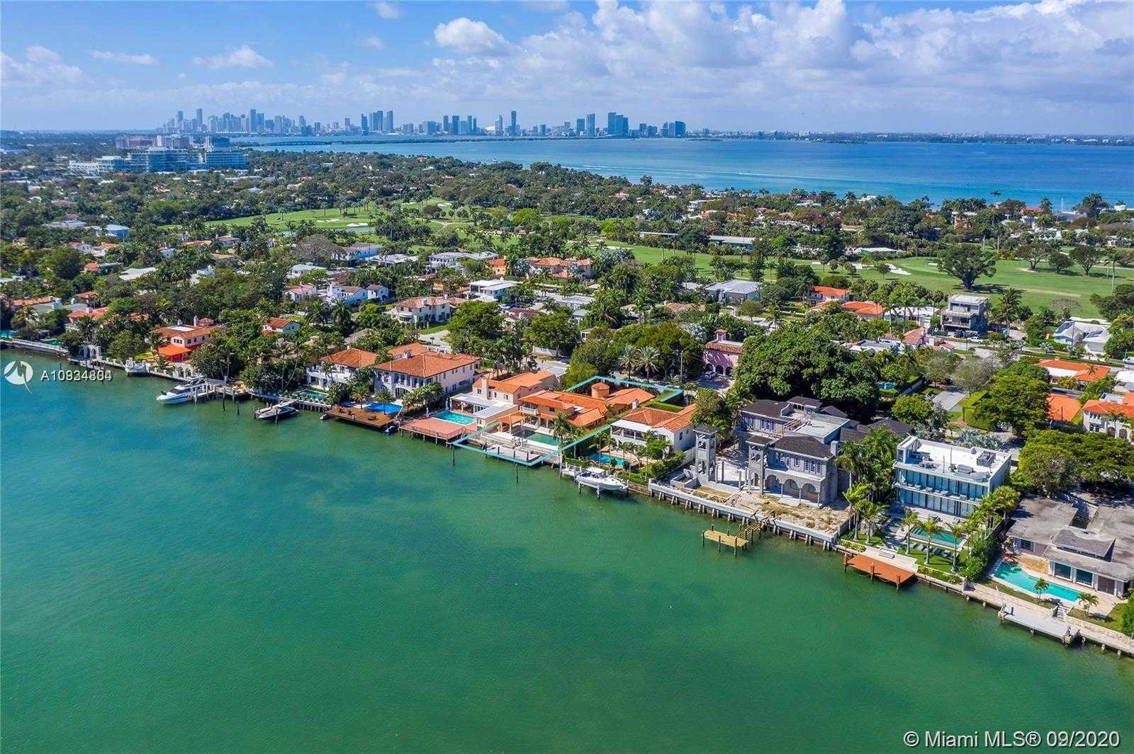Small Image of 5445 PINE TREE DR, Miami Beach Number 16