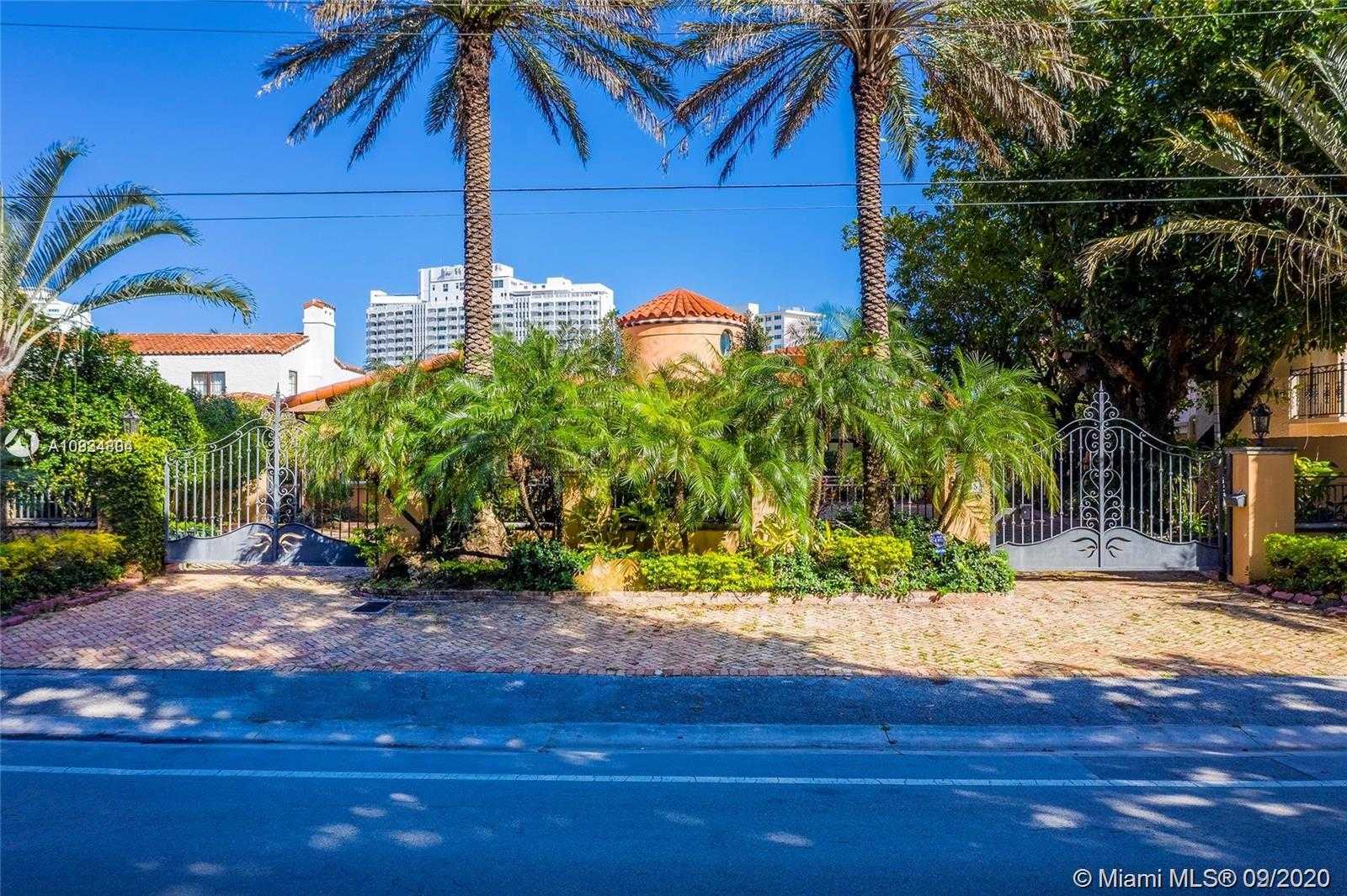 Small Image of 5445 PINE TREE DR, Miami Beach Number 19