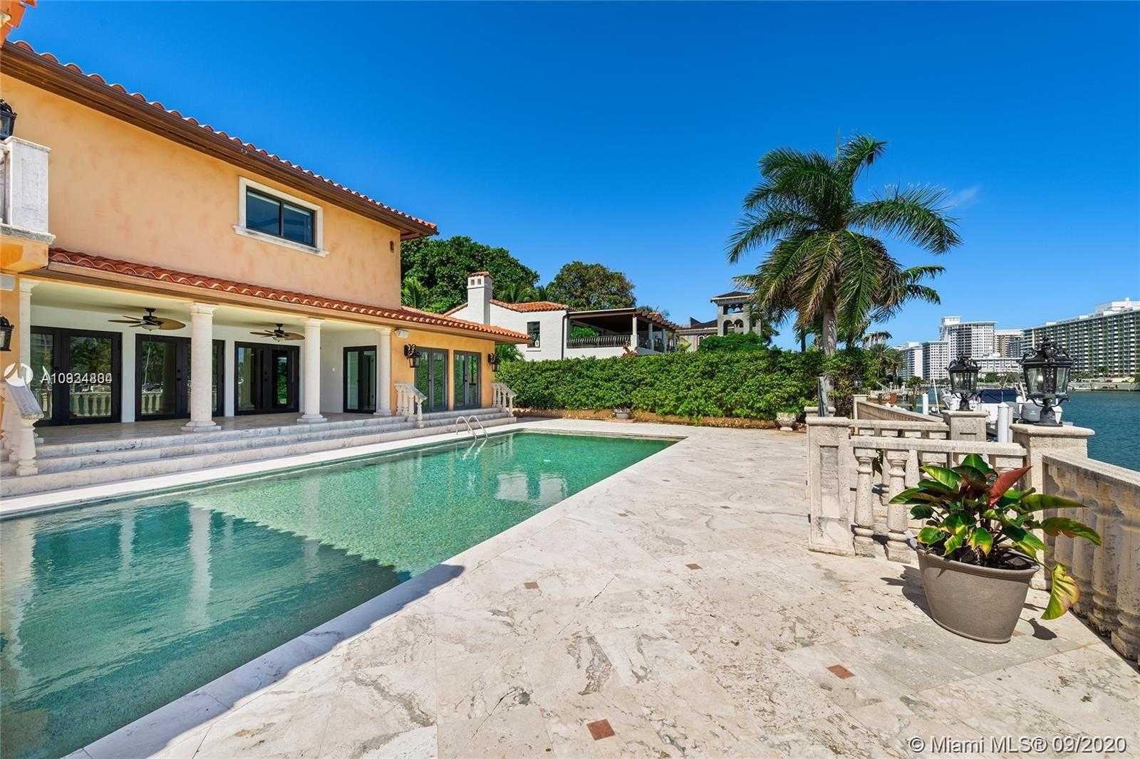 Small Image of 5445 PINE TREE DR, Miami Beach Number 23